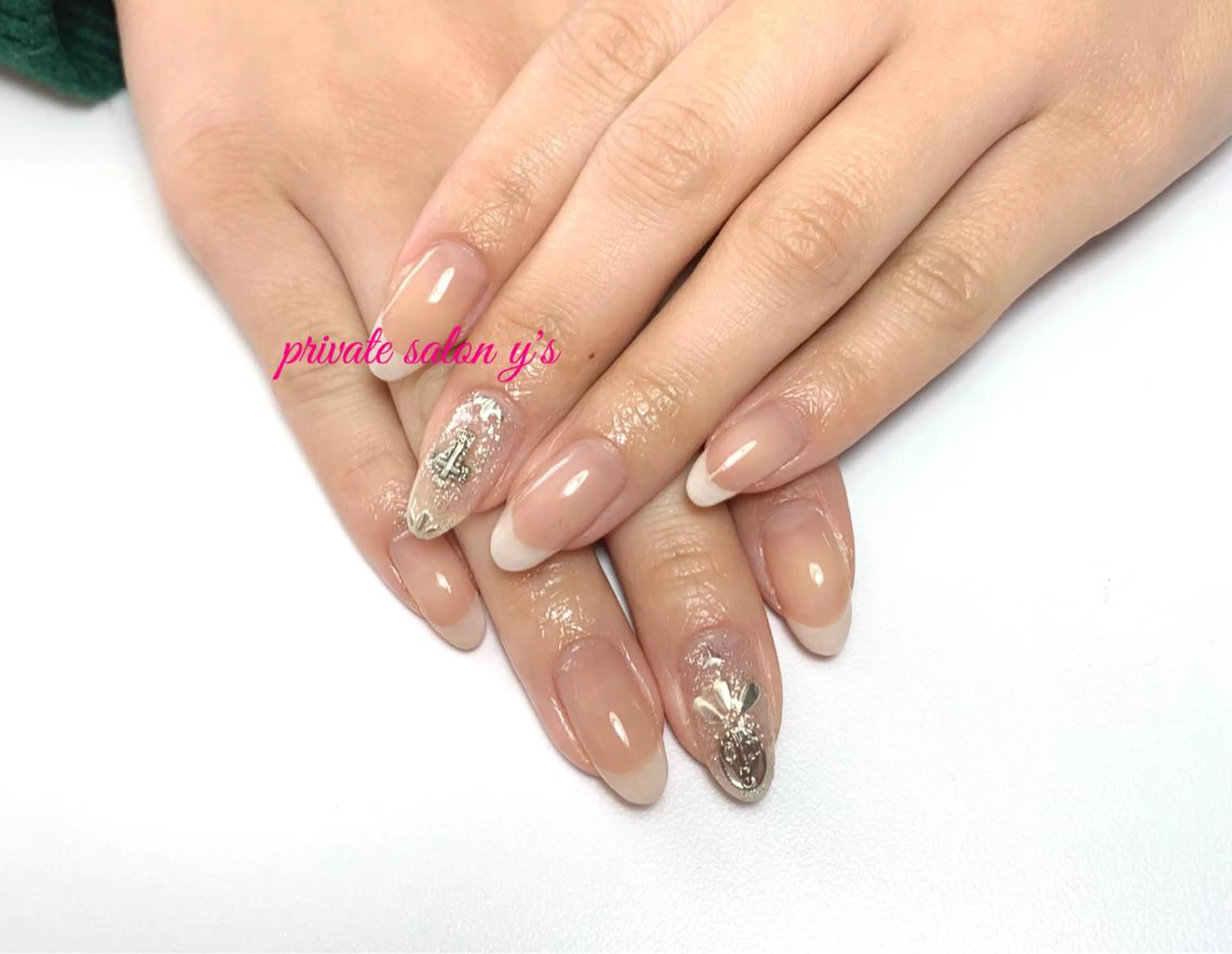 ネイル y' sのネイルデザイン