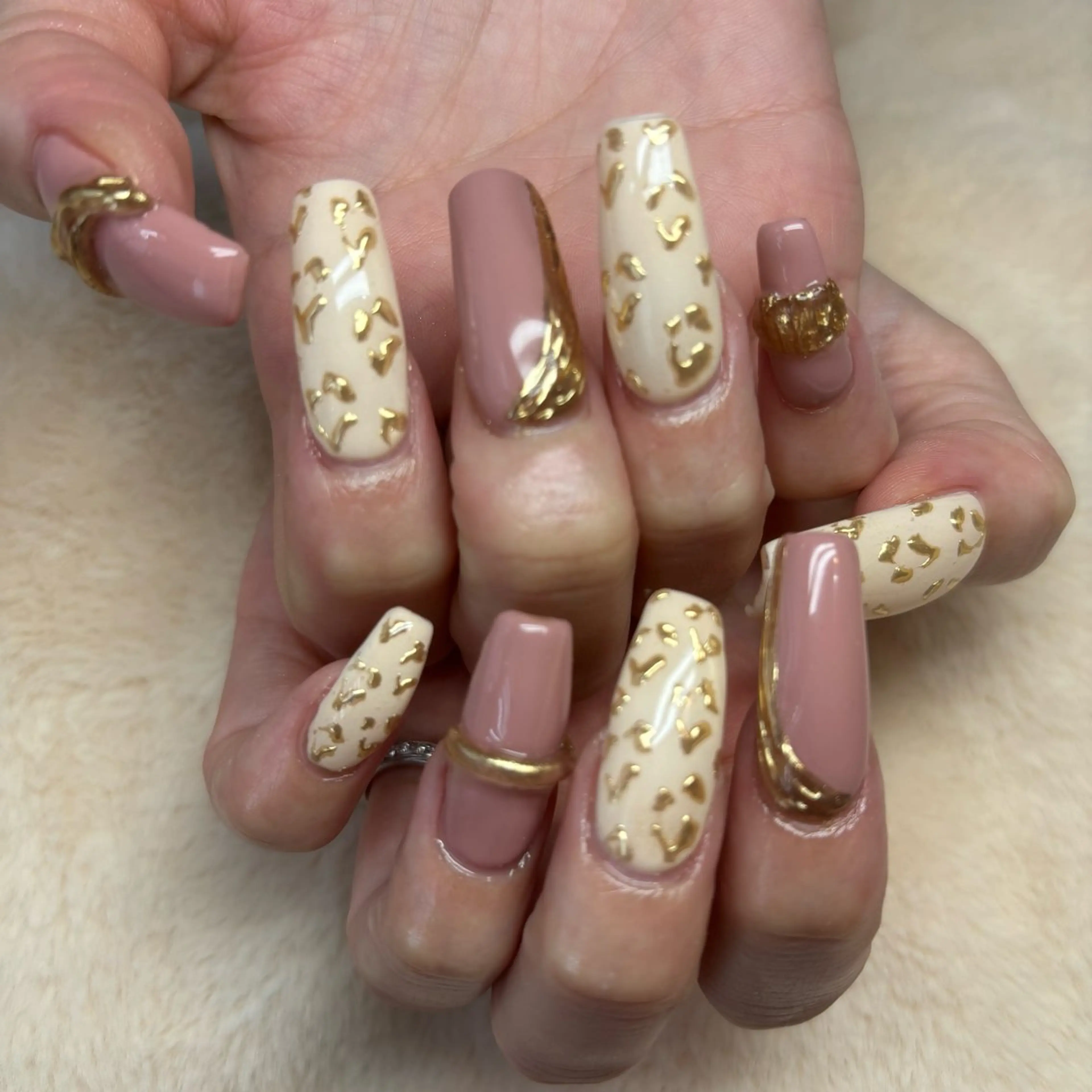 ネイル es nailのネイルデザイン