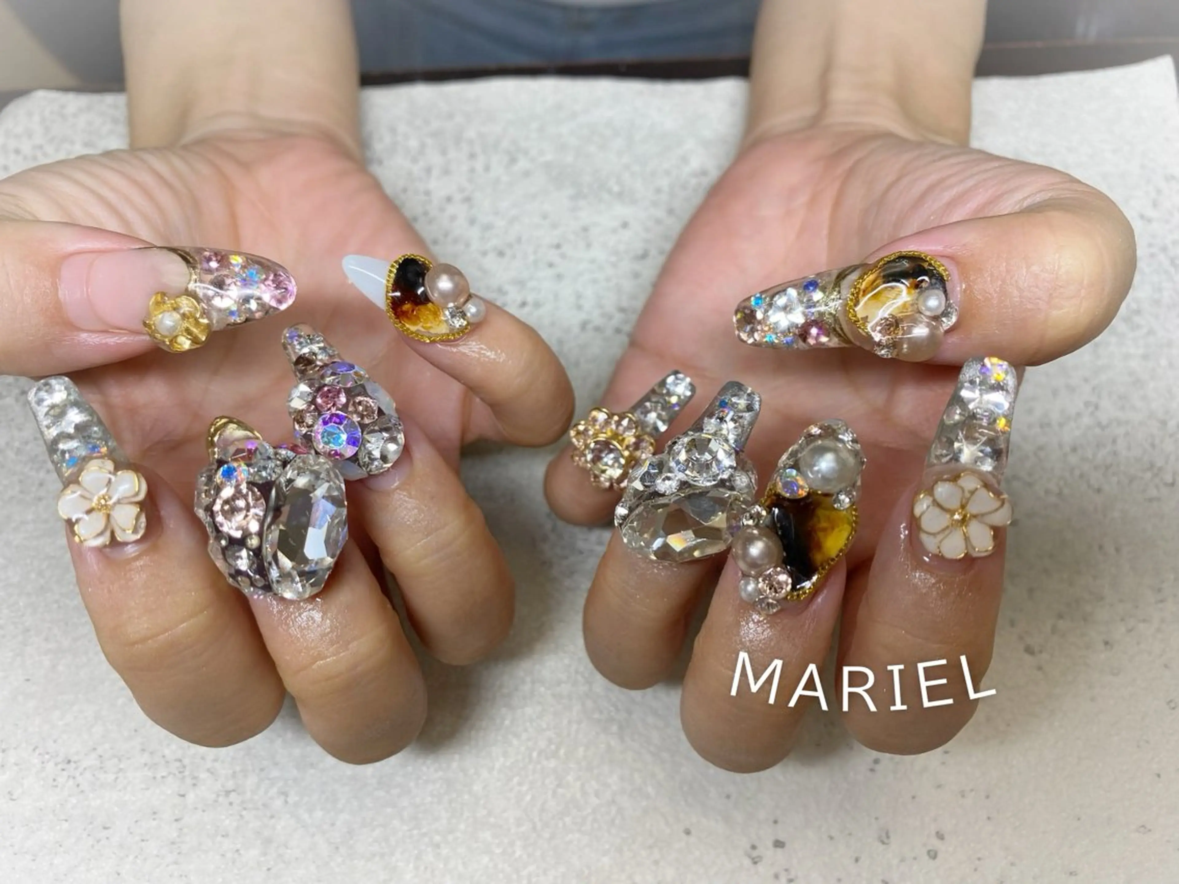 ネイル スカルプネイル ハンドネイル ネイルサロンMARIEL所属・nailist marieのネイルデザイン