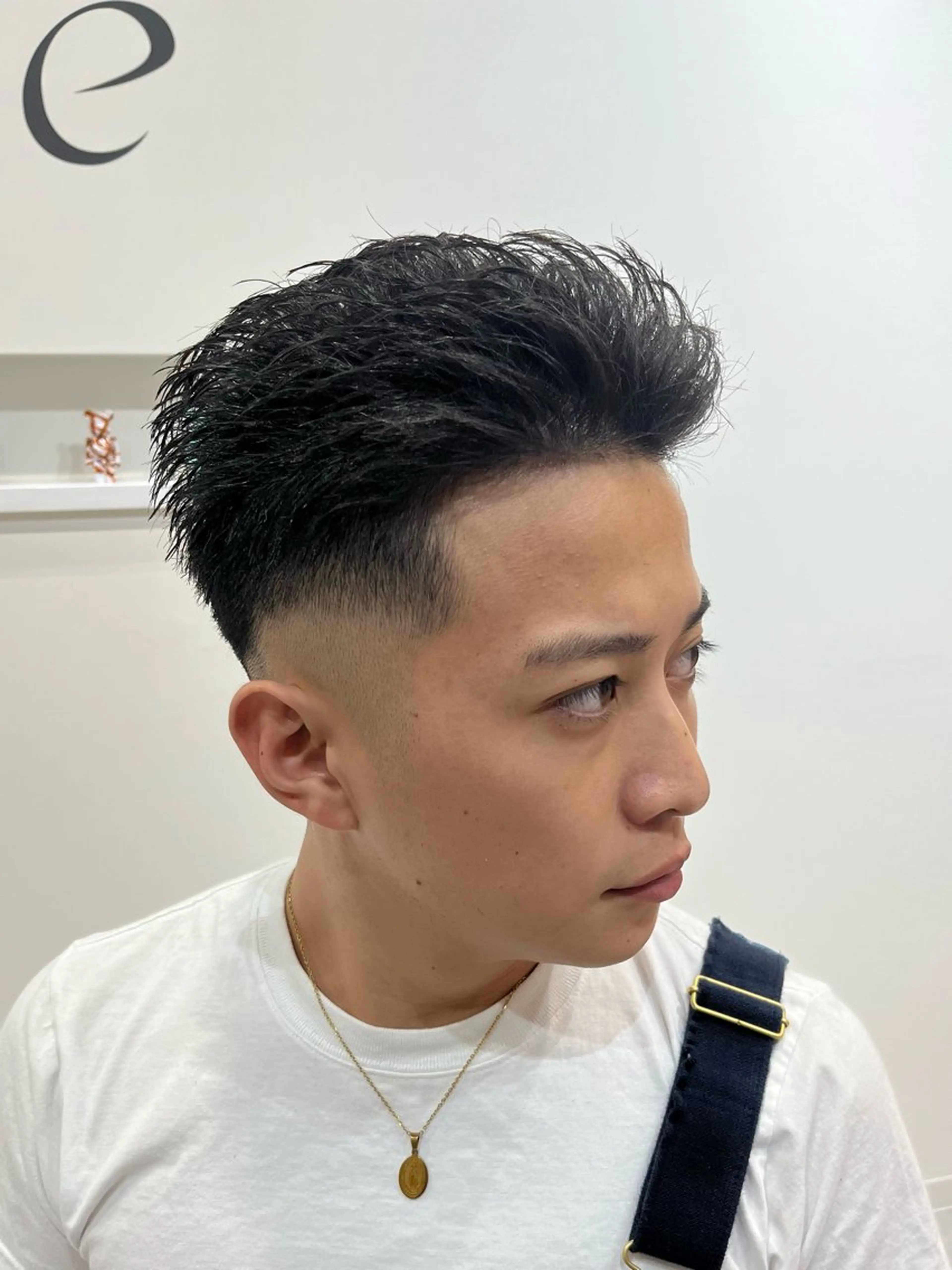 ショート メンズ ショートヘア カット トリートメント 【店長】メンズ職人 短髪　ハイトーン🔥のヘアスタイル