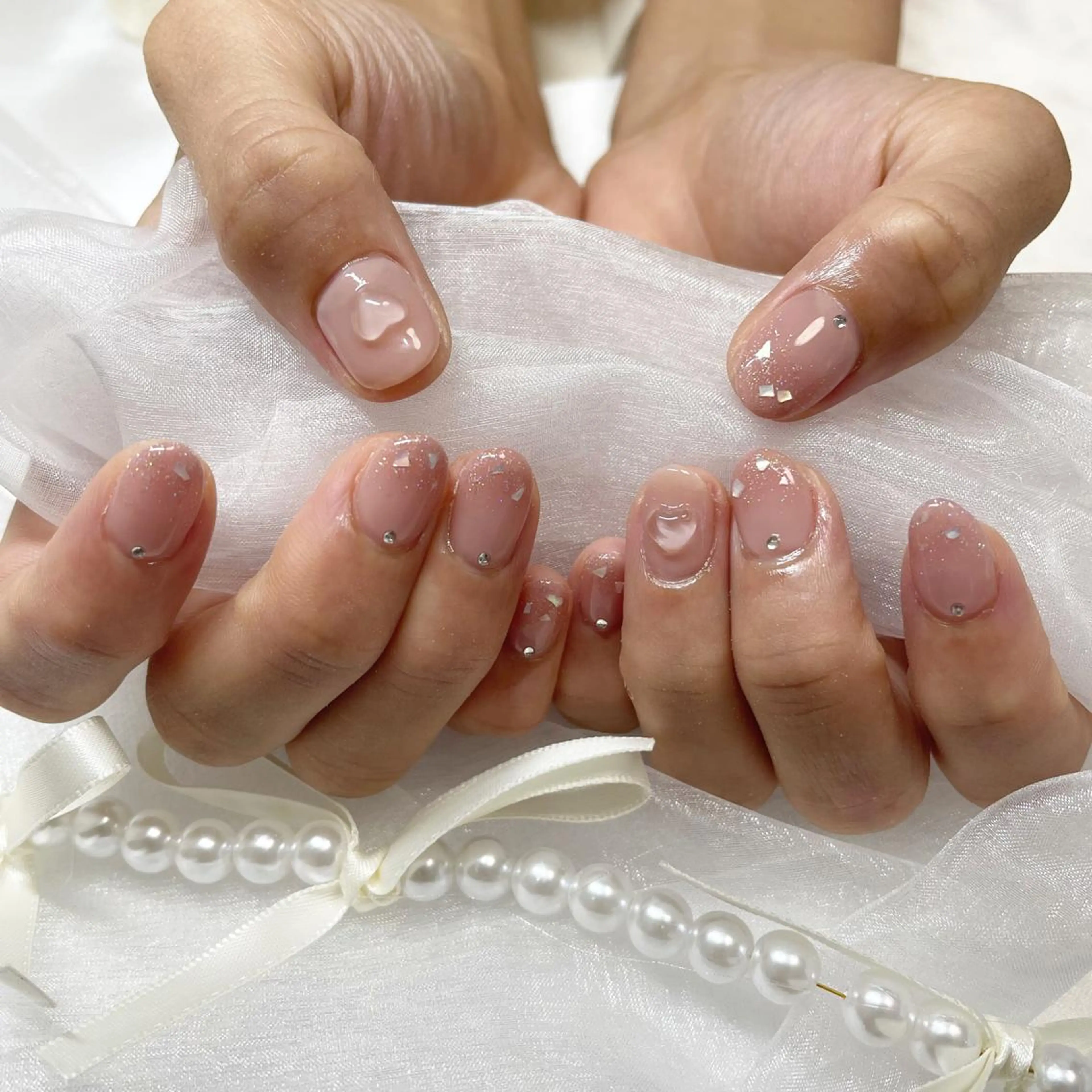 ネイル ジェルネイル 韓国ネイル 持ち込み ワンカラーネイル ワンホンネイル ハンドネイル fiore nail 🦋のネイルデザイン