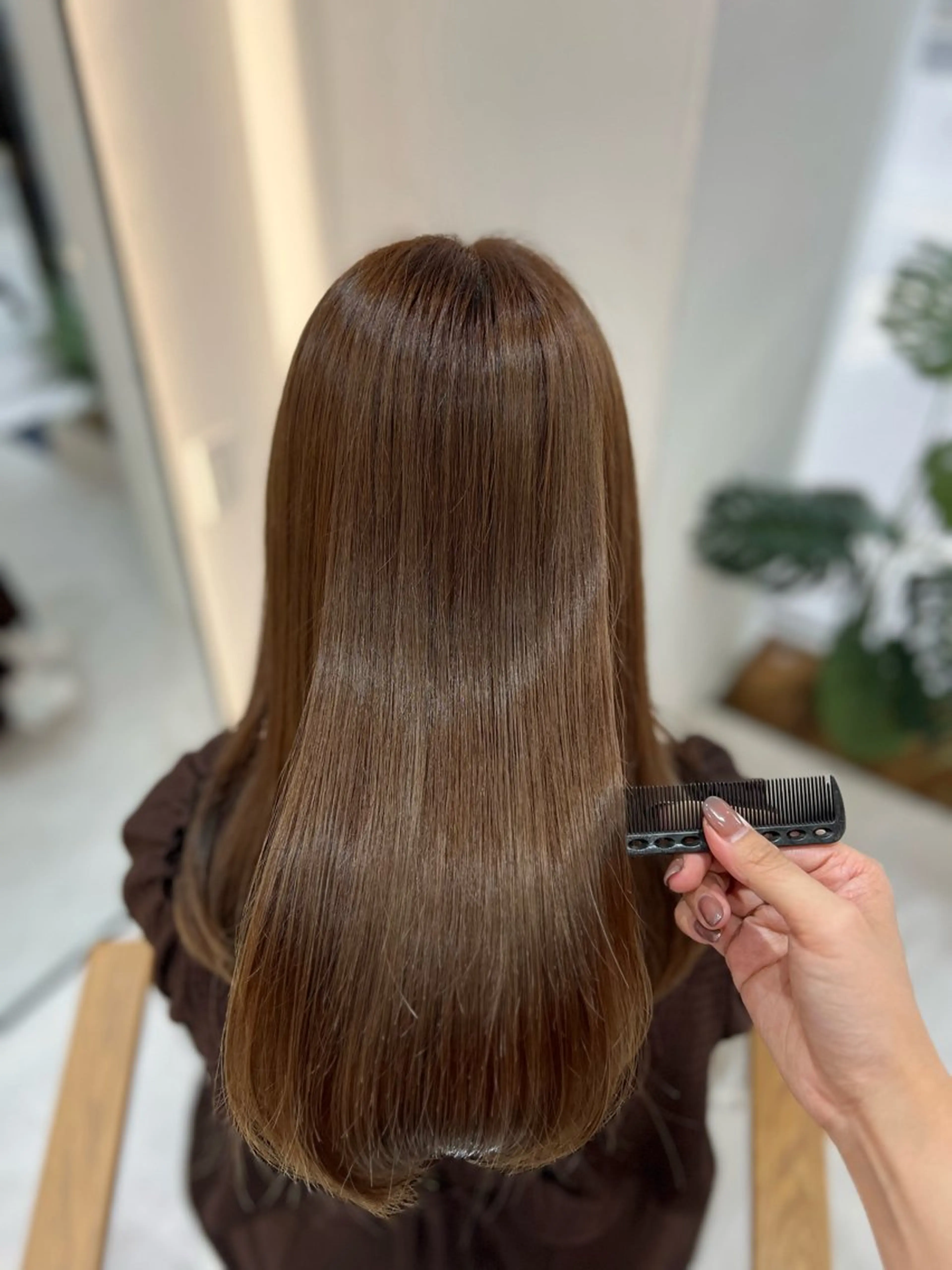 セミロング カラー Zina aimiのヘアスタイル