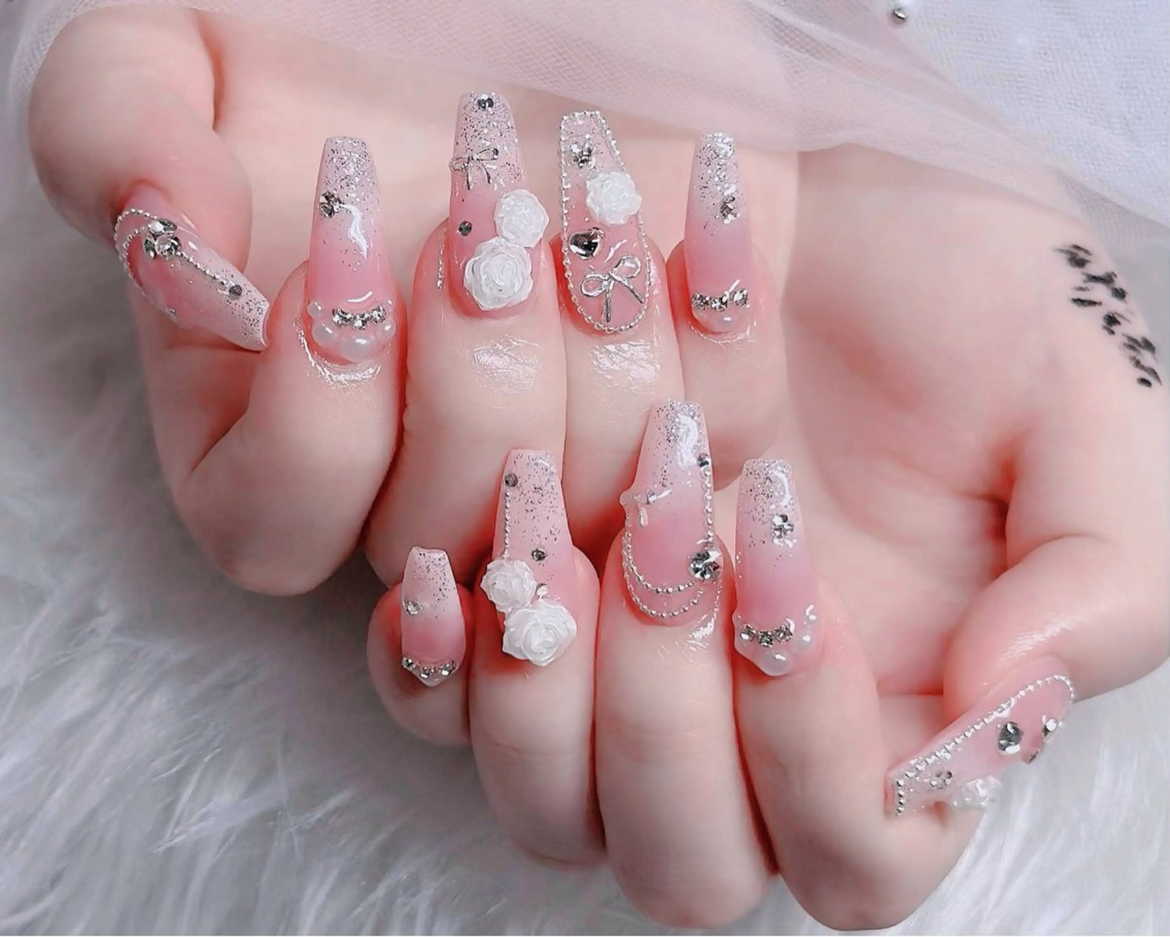 ネイル フレンチネイル ジェルネイル ハロウィン キラキラネイル 韓国ネイル ハンドネイル H.baby Nail Salonのネイルデザイン