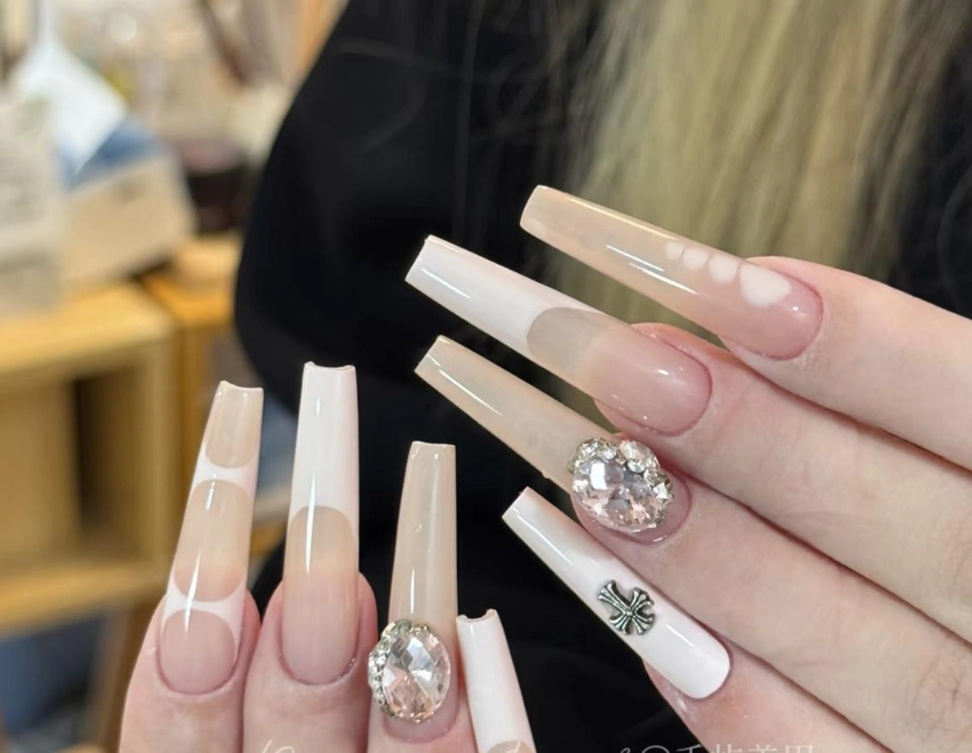 ネイル ハンドネイル 🍑 momo_nailのネイルデザイン