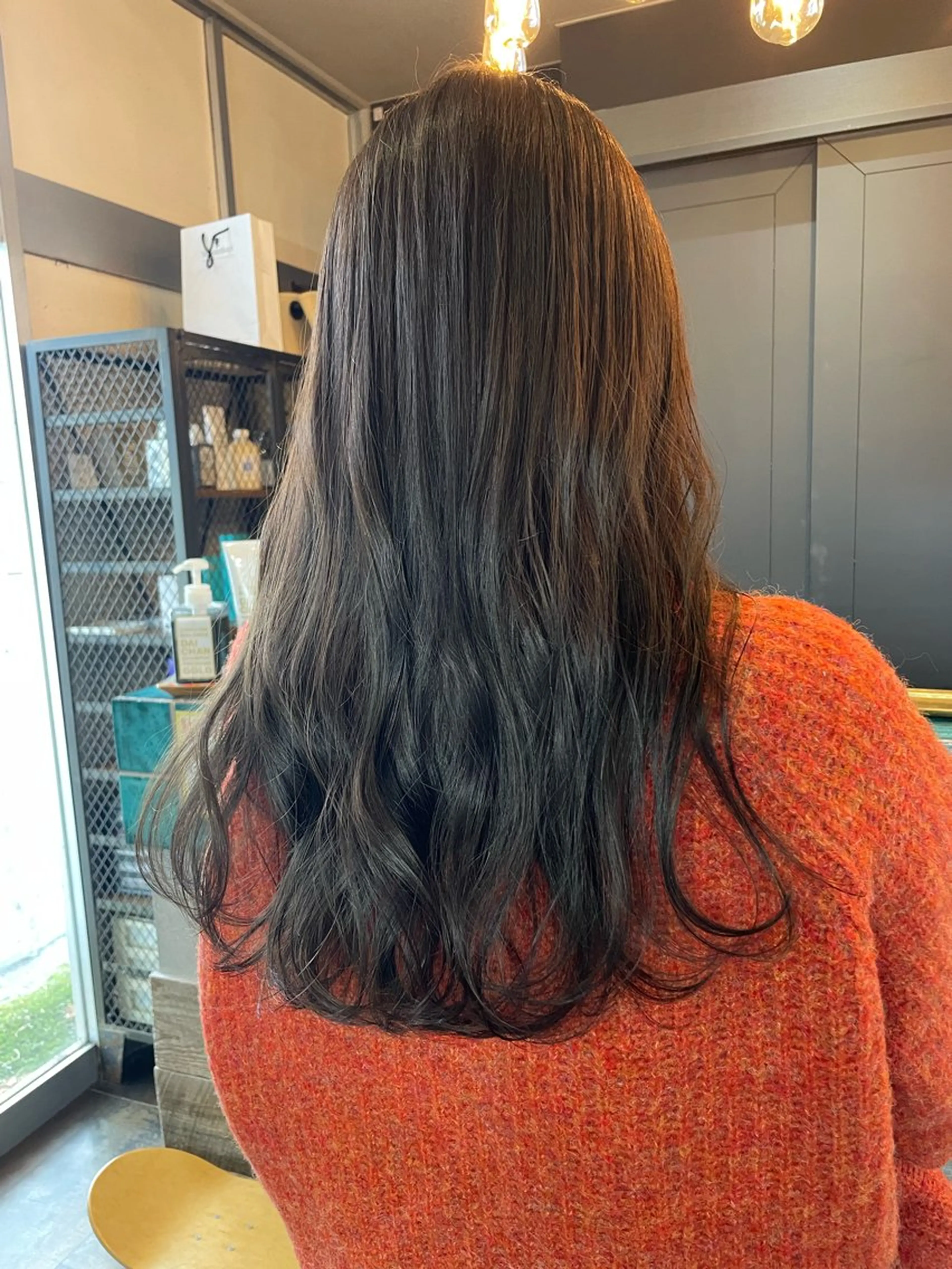 カラー グレージュ トウダ リリカのヘアスタイル