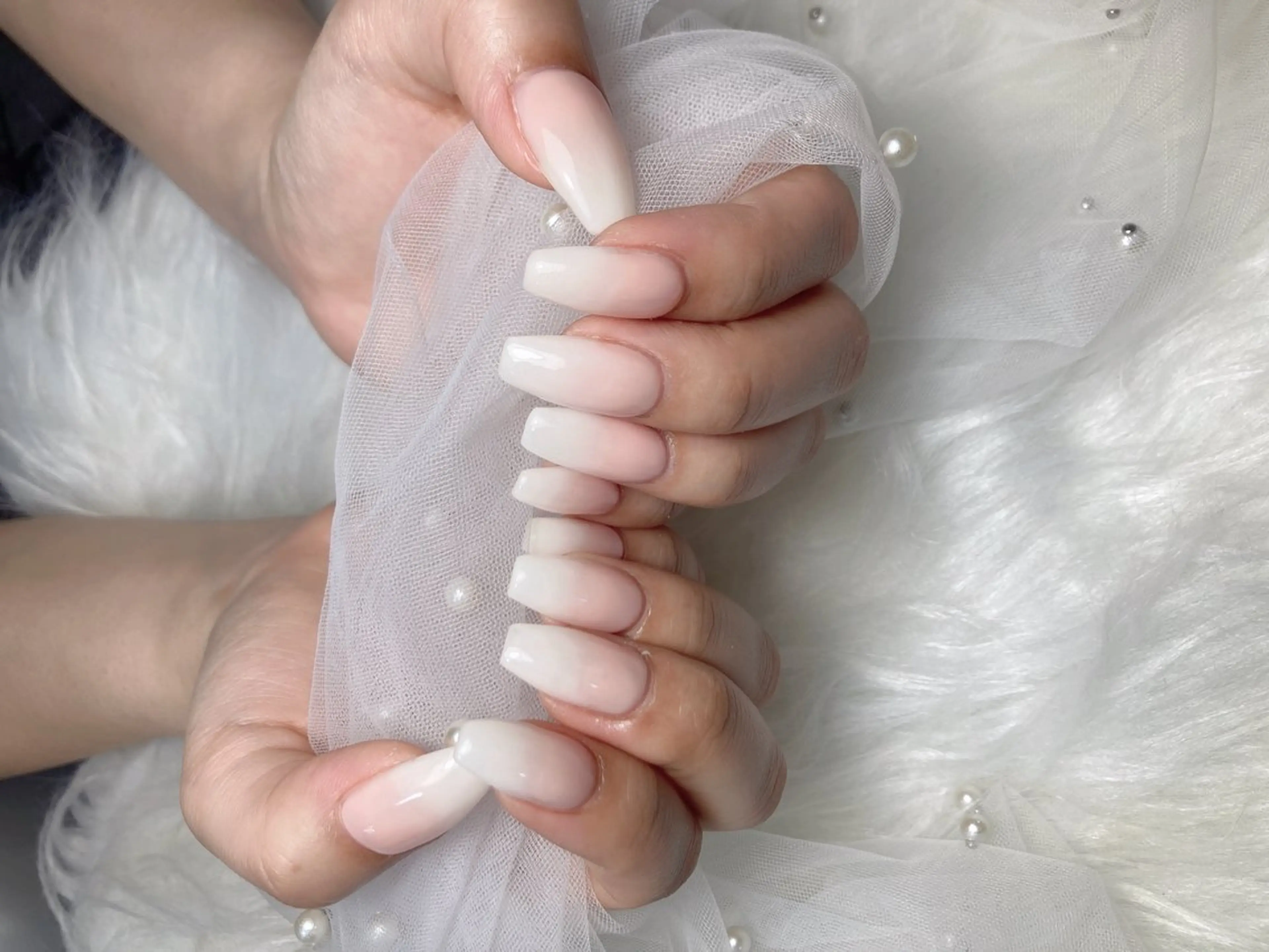 ネイル U·Mi nail salon所属・U·MI 長さ出し専門店のネイルデザイン