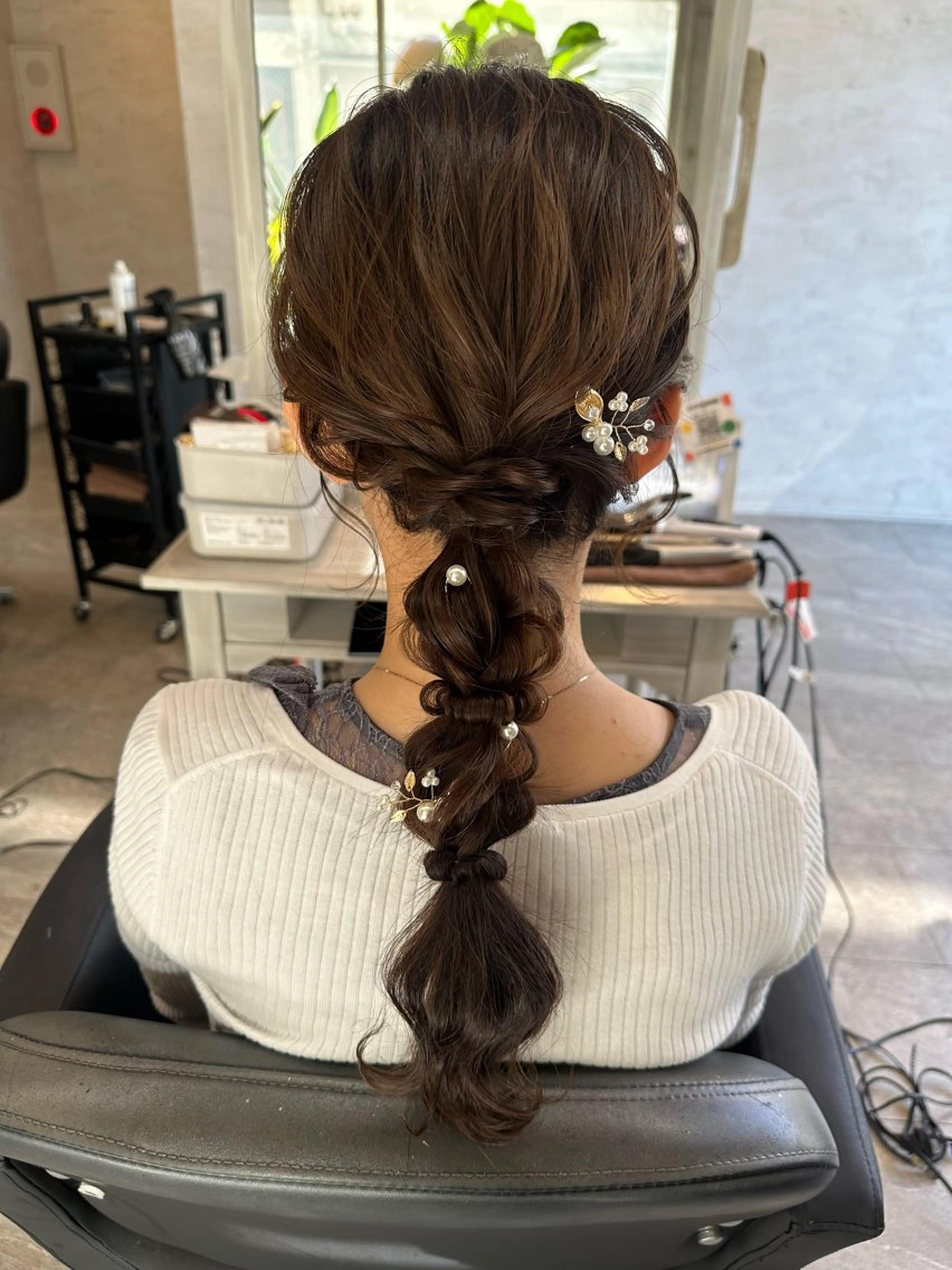 ロング ヘアアレンジ 女性に人気♪ はやしほのかのヘアスタイル