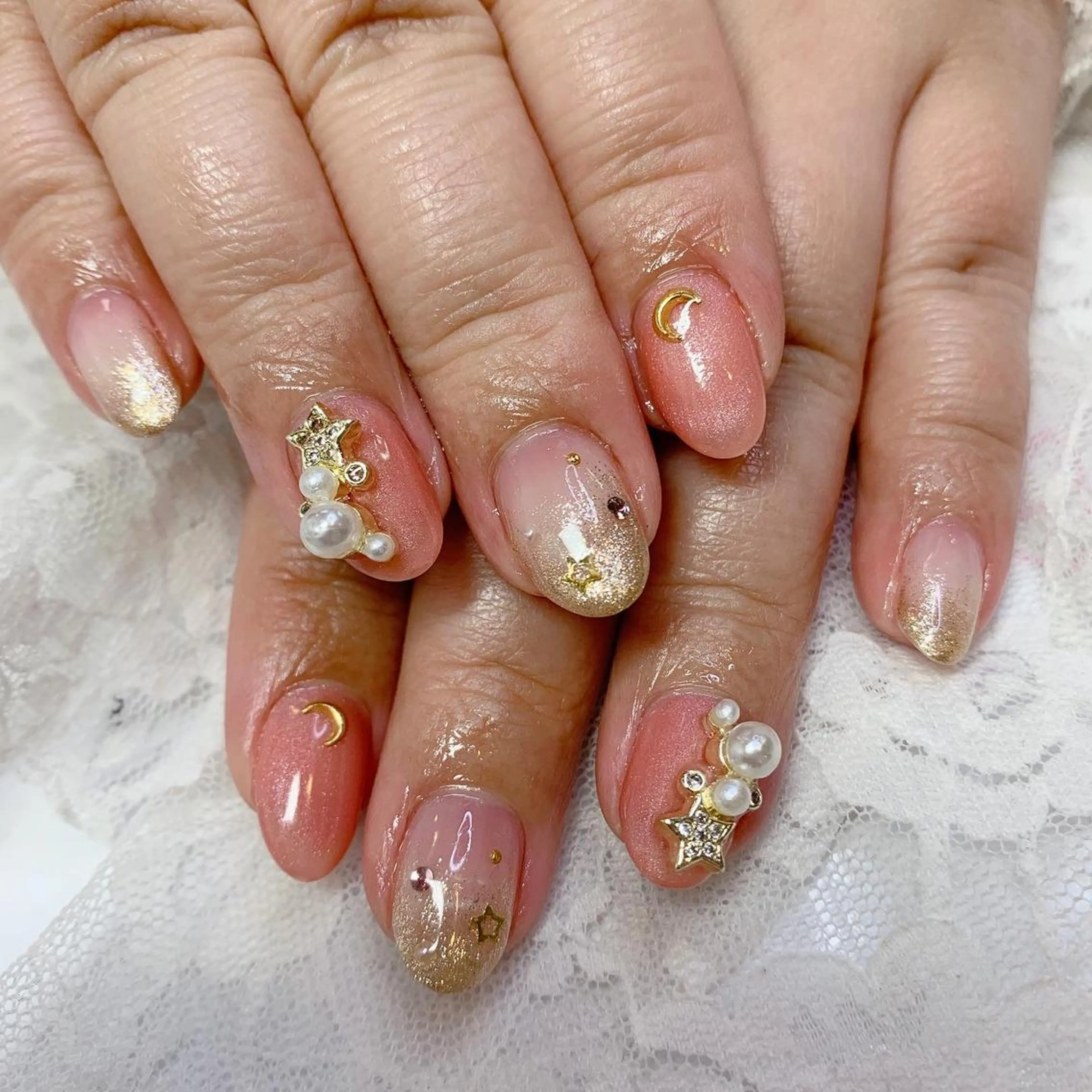 ネイル ハンドネイル La neige* yuki 🥯🍑のネイルデザイン