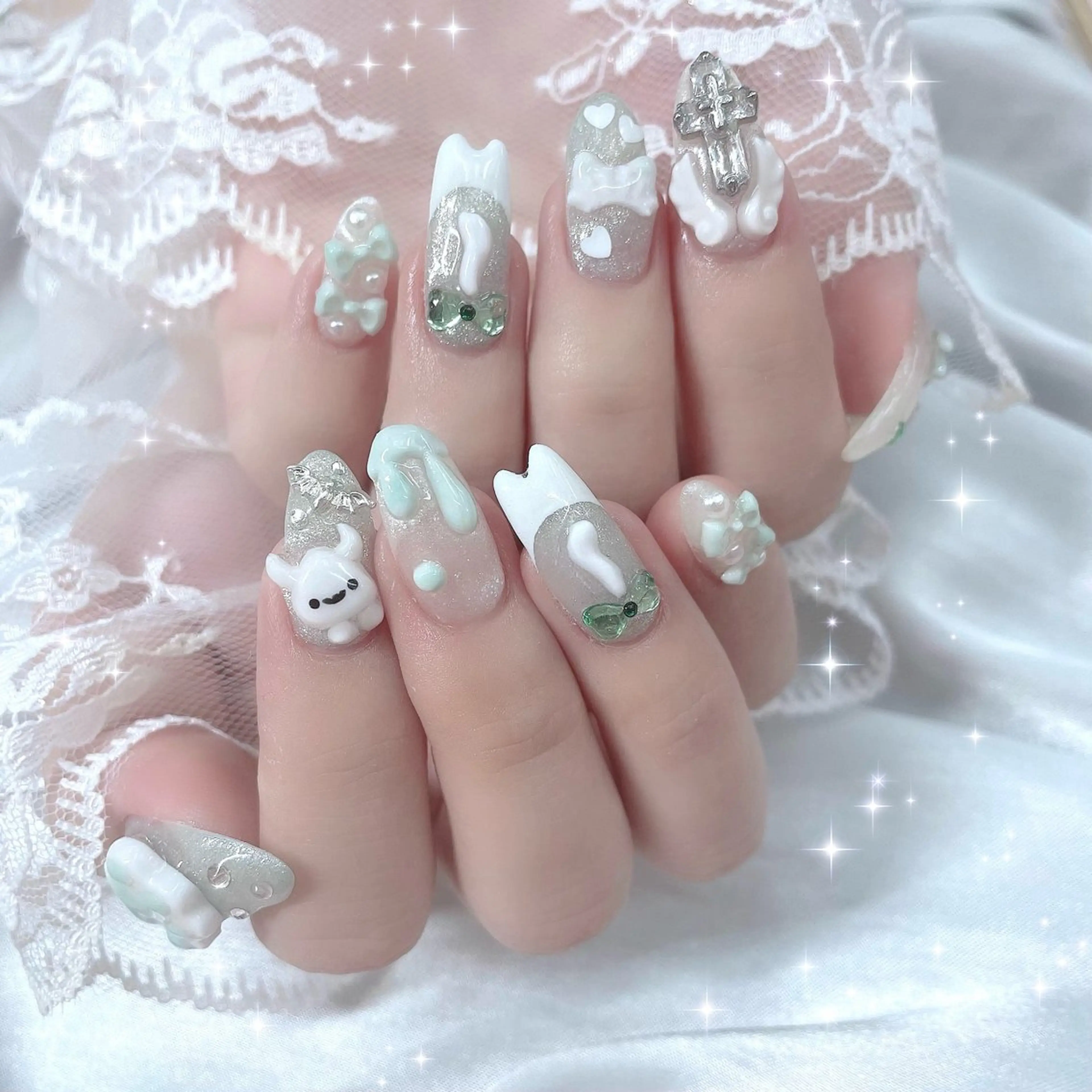 ネイル ハンドネイル アイラッシュサロン新宿所属・_Nail_ Amiのネイルデザイン