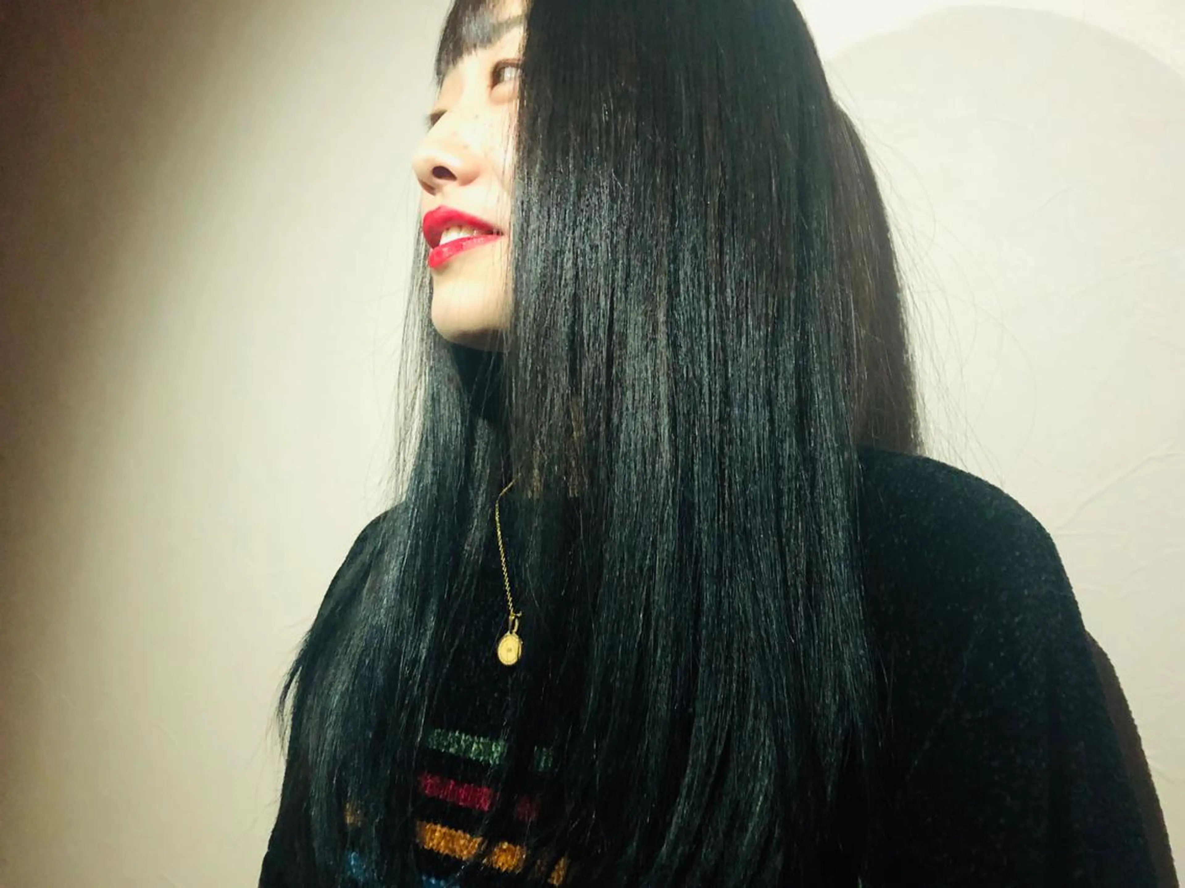 セミロング カラー 長谷川 沙紀のヘアスタイル