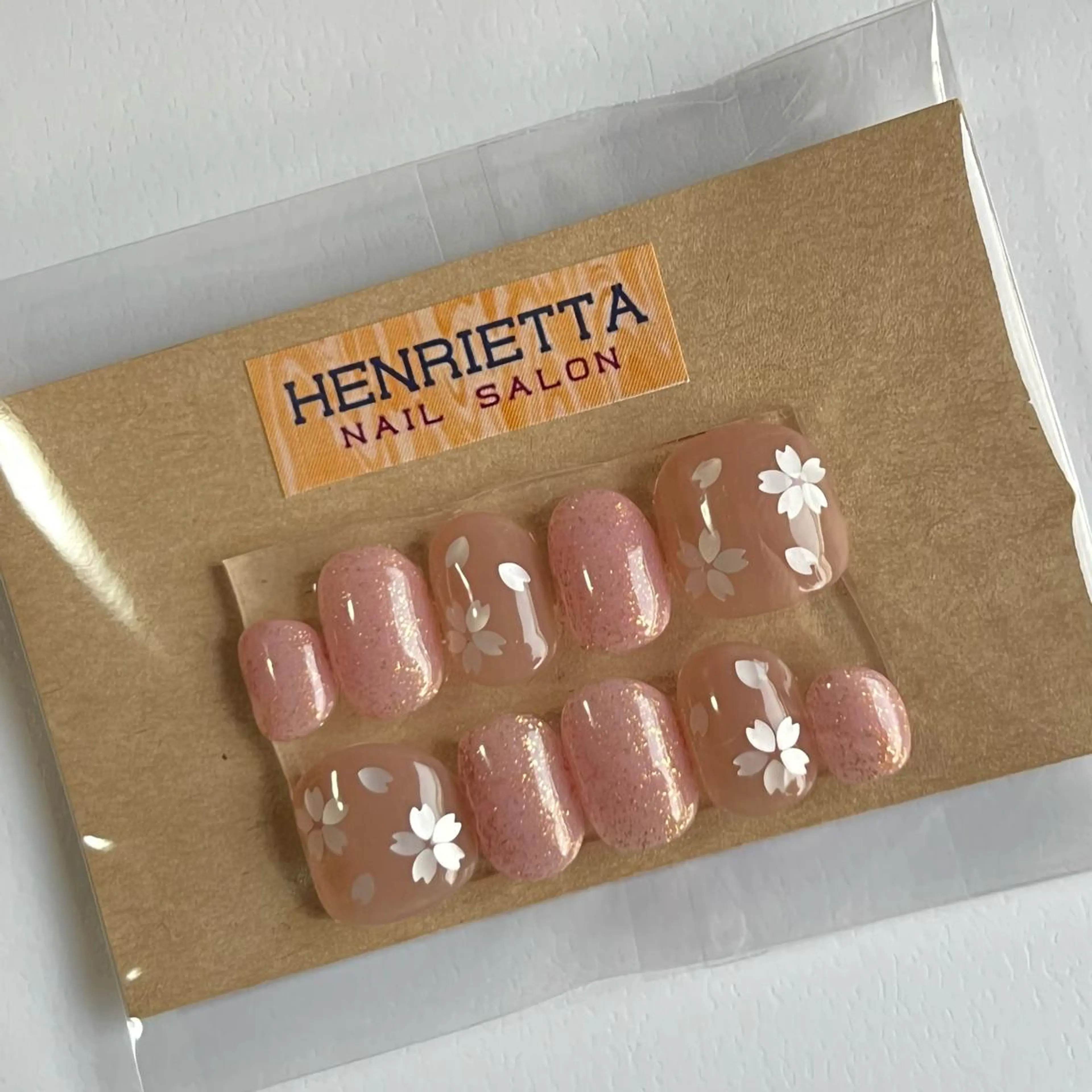 ネイル ネイルチップ HENRIETTA NAILSALONのネイルデザイン