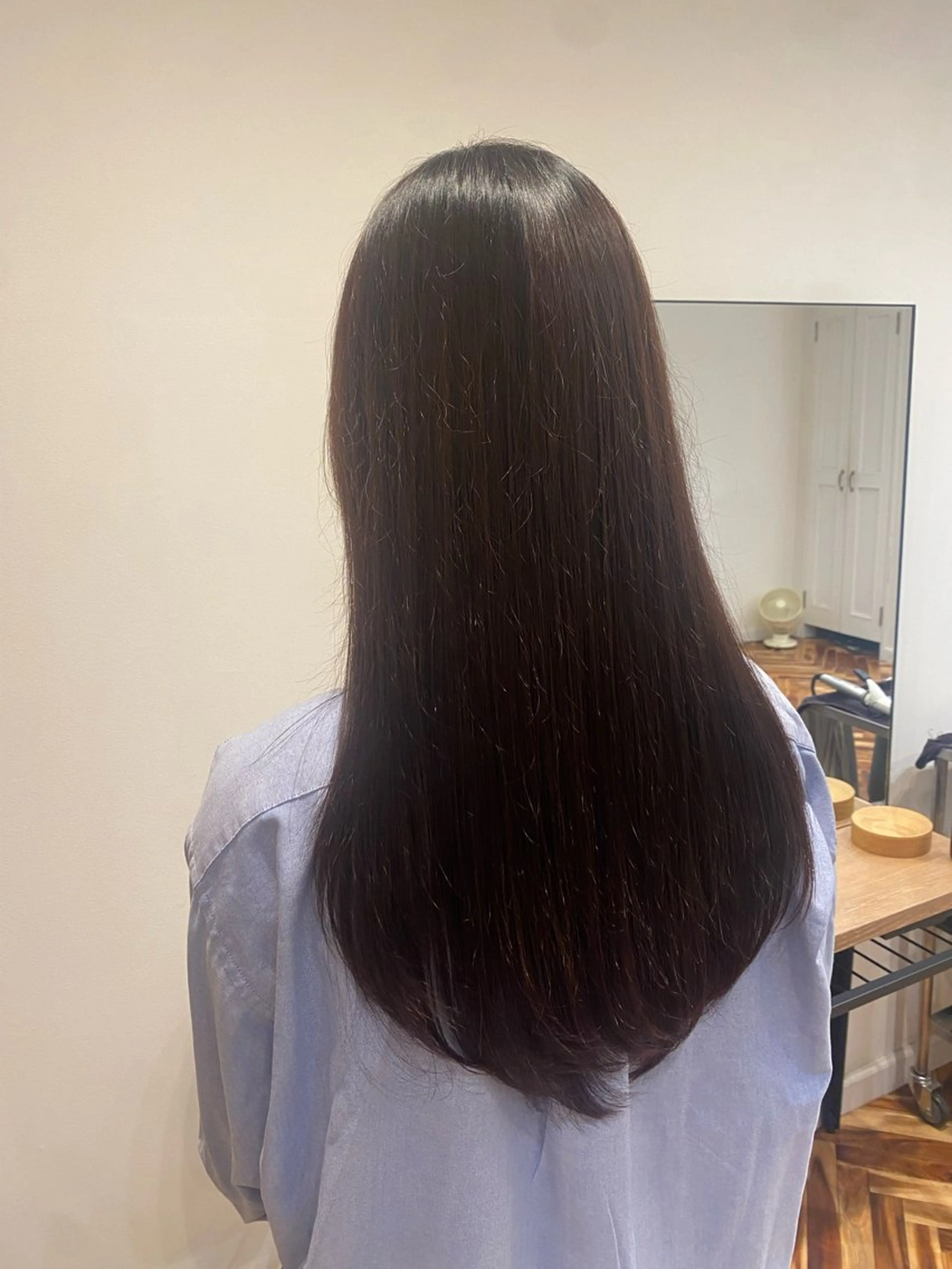ロング レイヤーカット ロング 伊藤 優花のヘアスタイル
