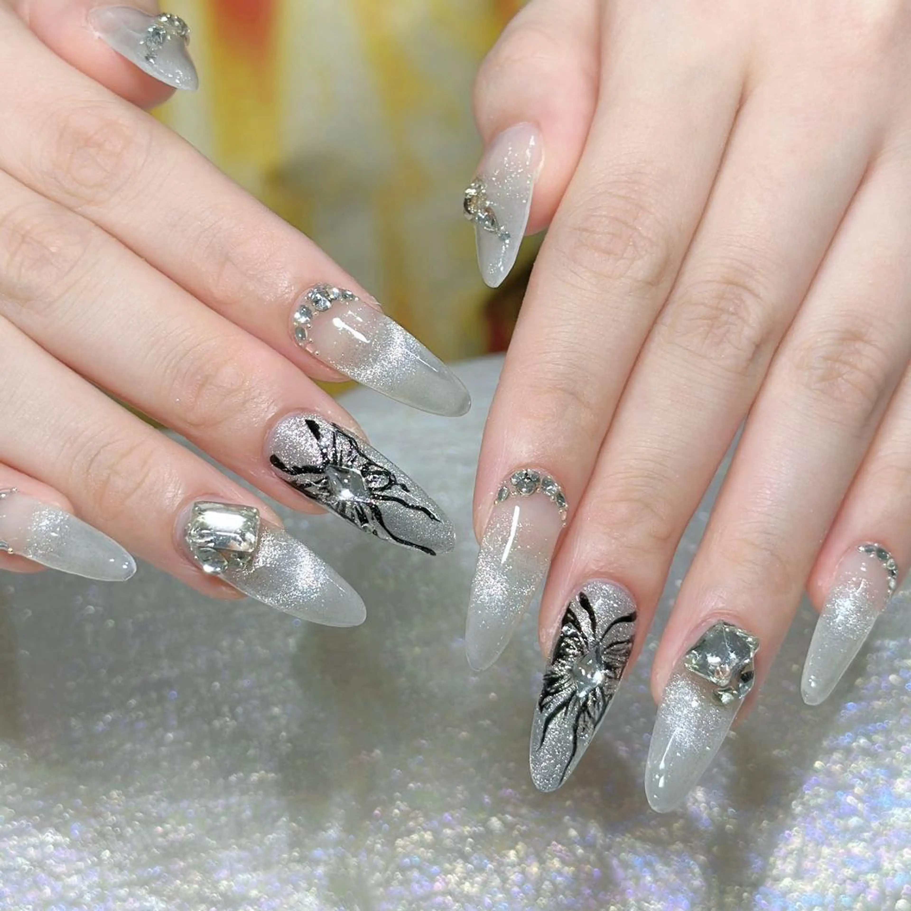ネイル ハンドネイル Queens momoのネイルデザイン