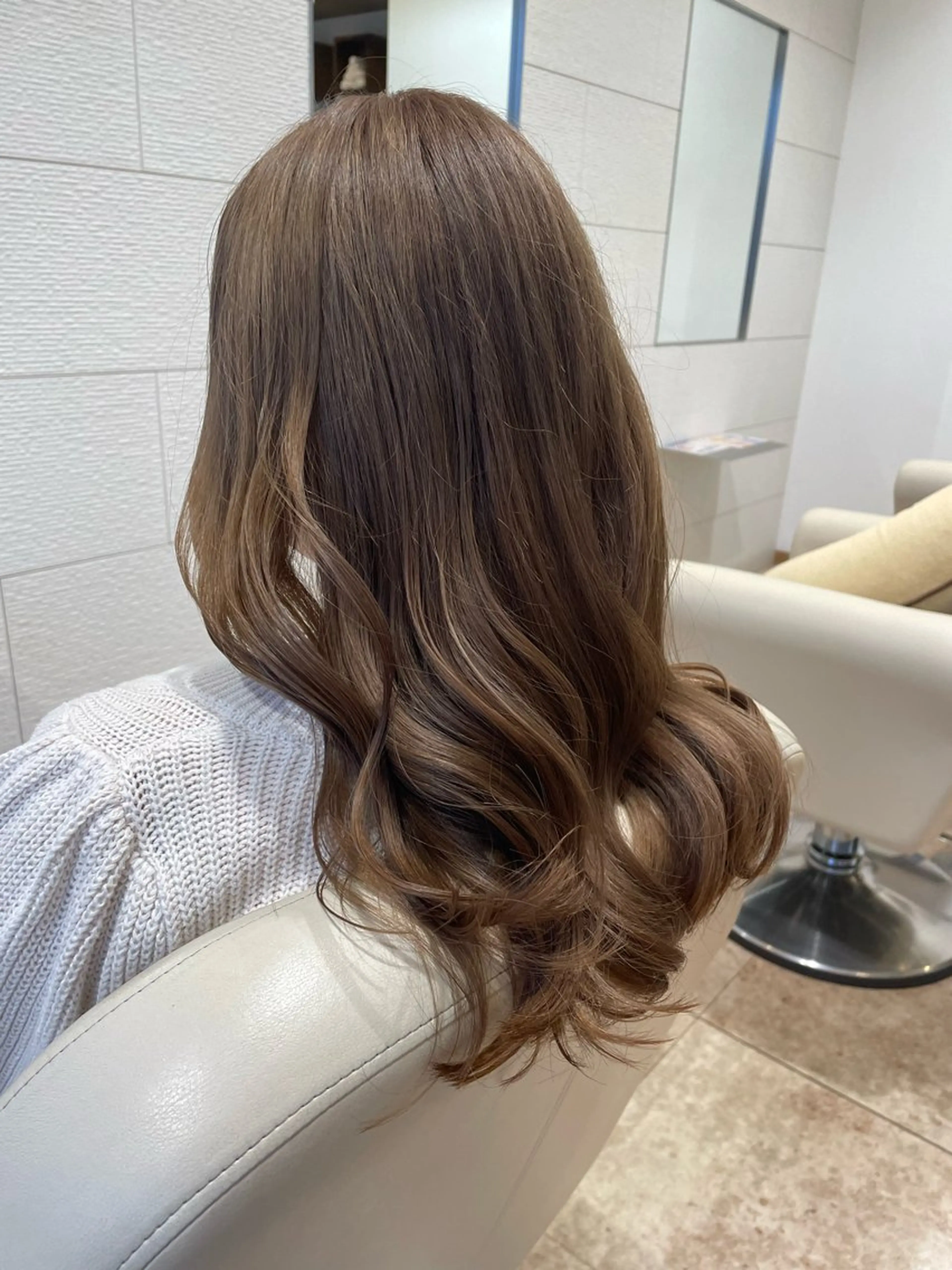 ロング 河合 菜摘のヘアスタイル