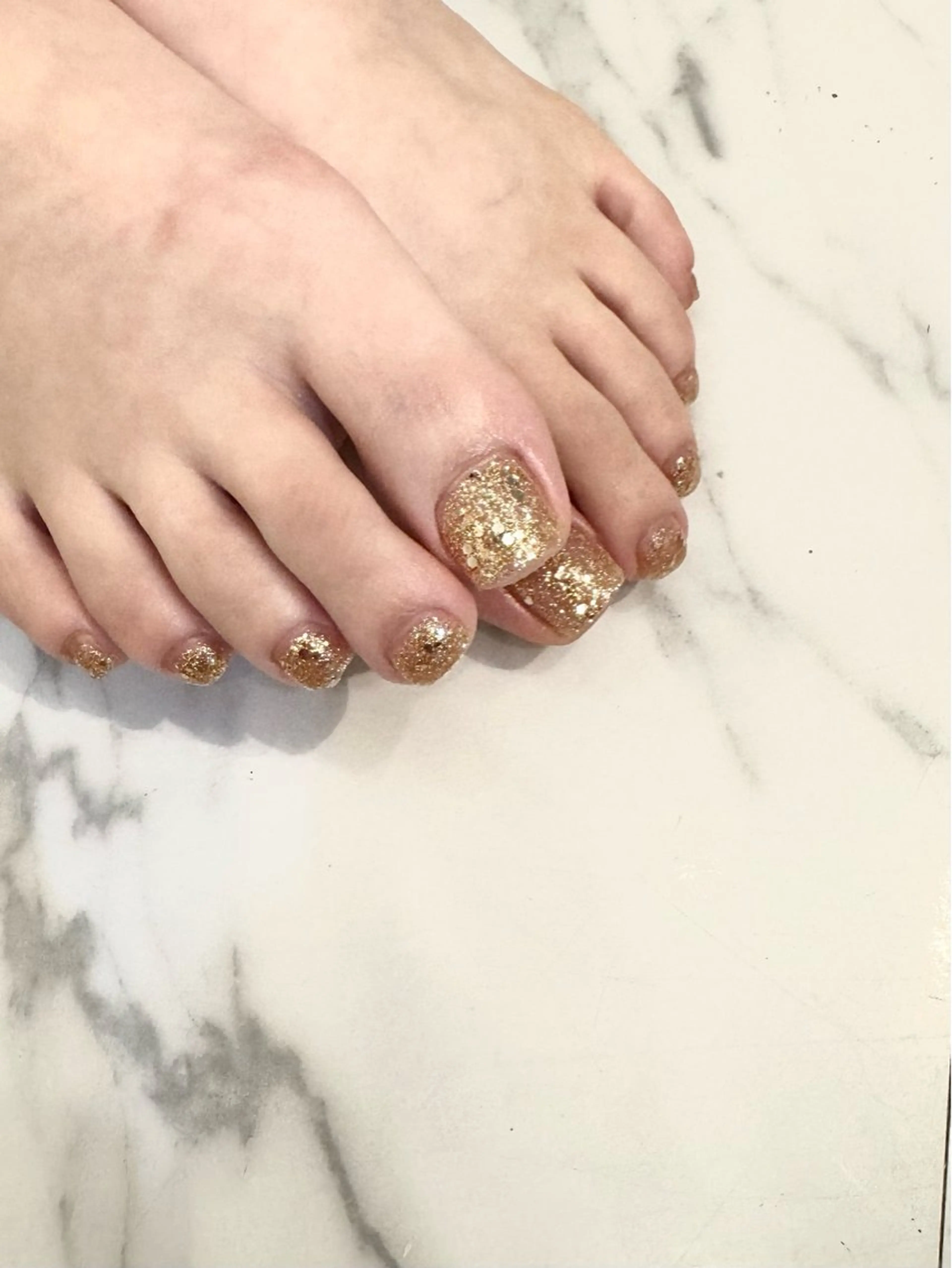 ネイル フットネイル ジェルネイル ゴールド ラメ(グリッター) メンズネイル フットネイル マイムネイル所属・MIMnail Jr ネイリストのネイルデザイン