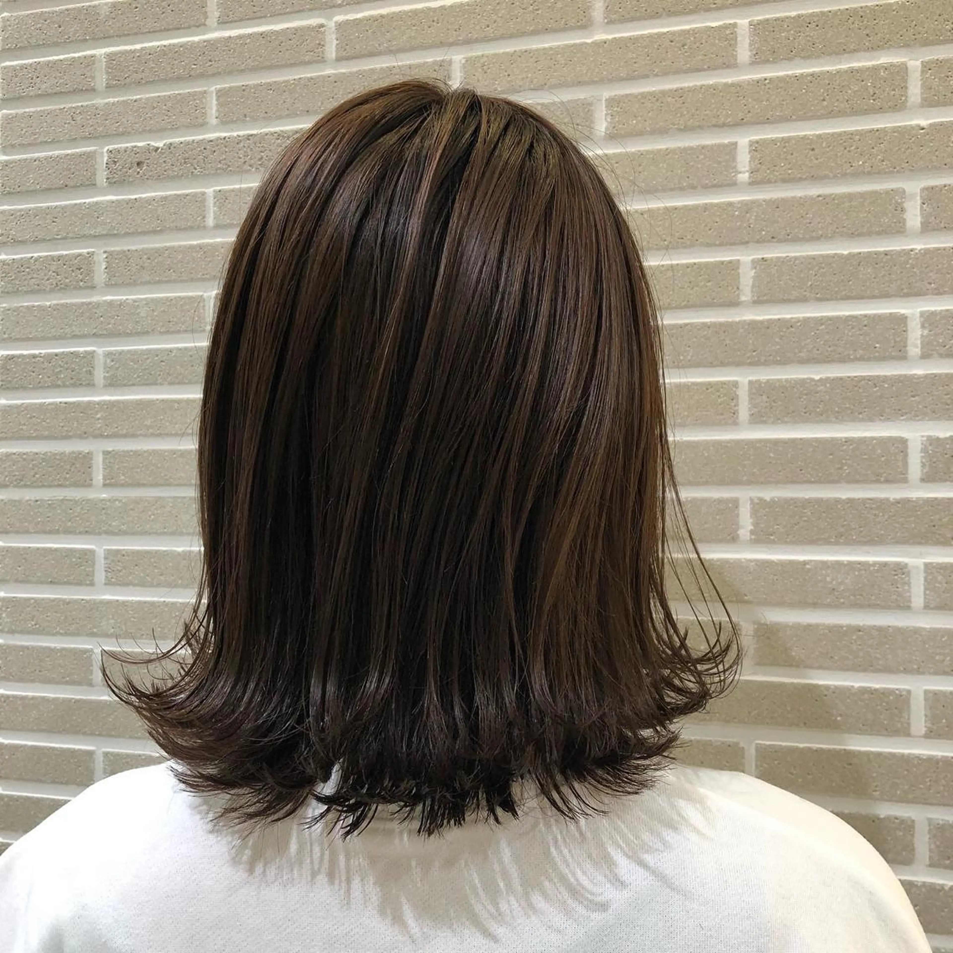 ミディアム カット ヘアカラー トリートメント 植田 菜月のヘアスタイル
