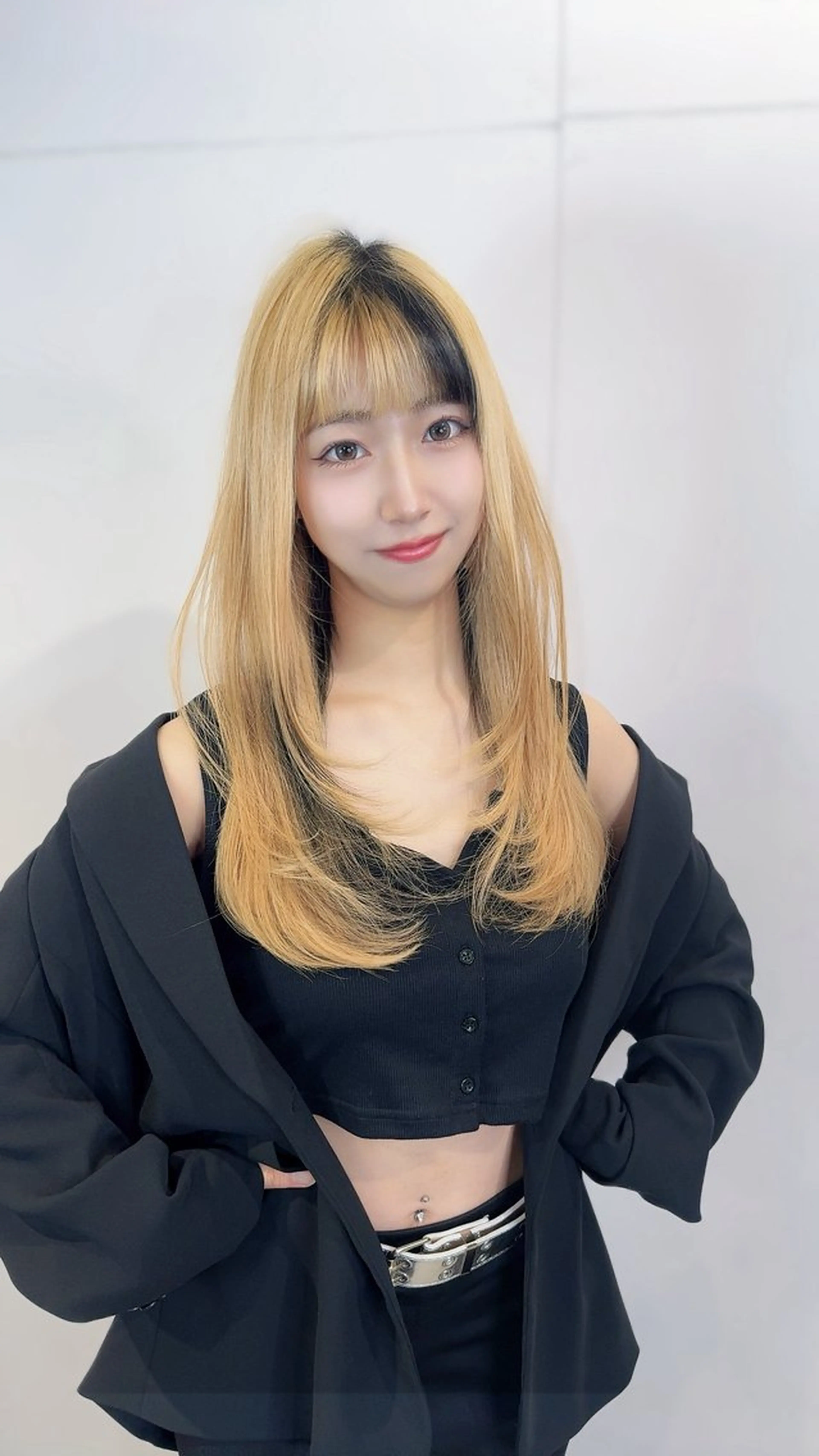 ロング 韓国風ヘア 永田竜一/縮毛矯正/ 大人可愛い/レイヤーのヘアスタイル