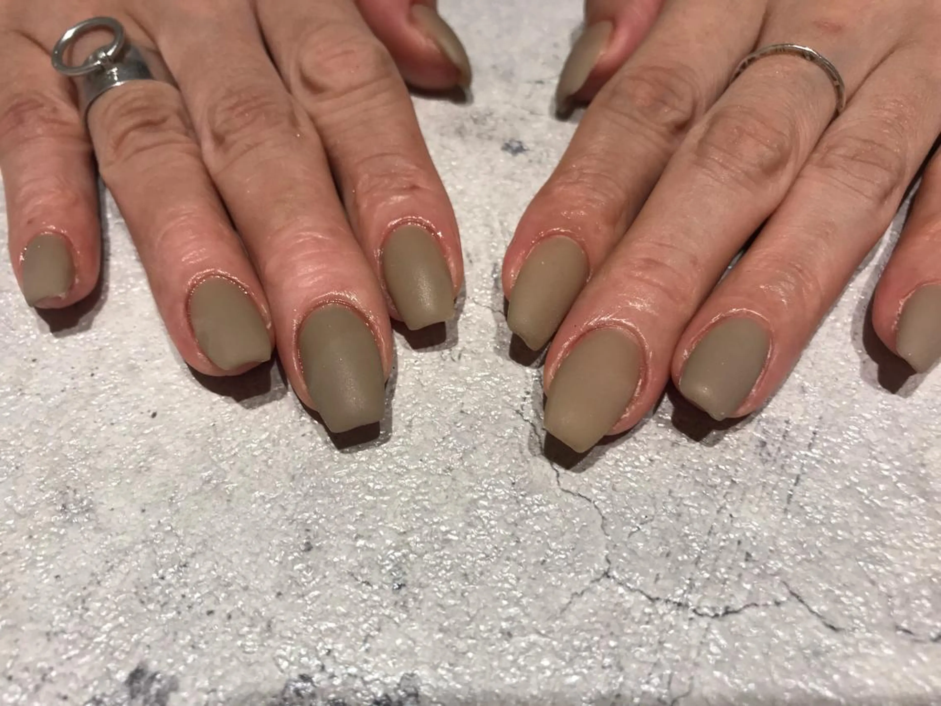 ネイル nail salon　Natural Cure所属・平井 彩香のネイルデザイン