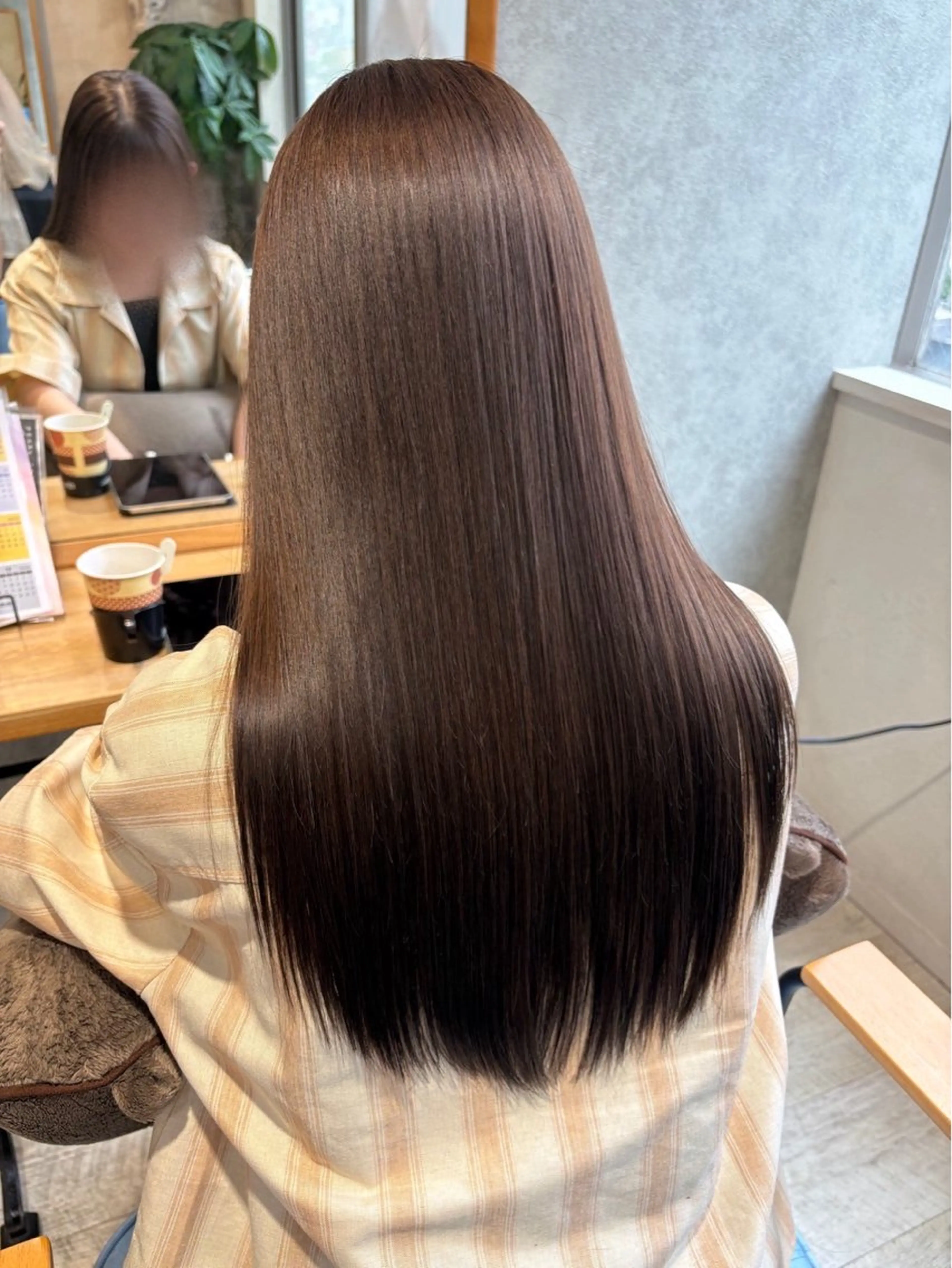 ロング 急募13日レディース カット THIARAのヘアスタイル
