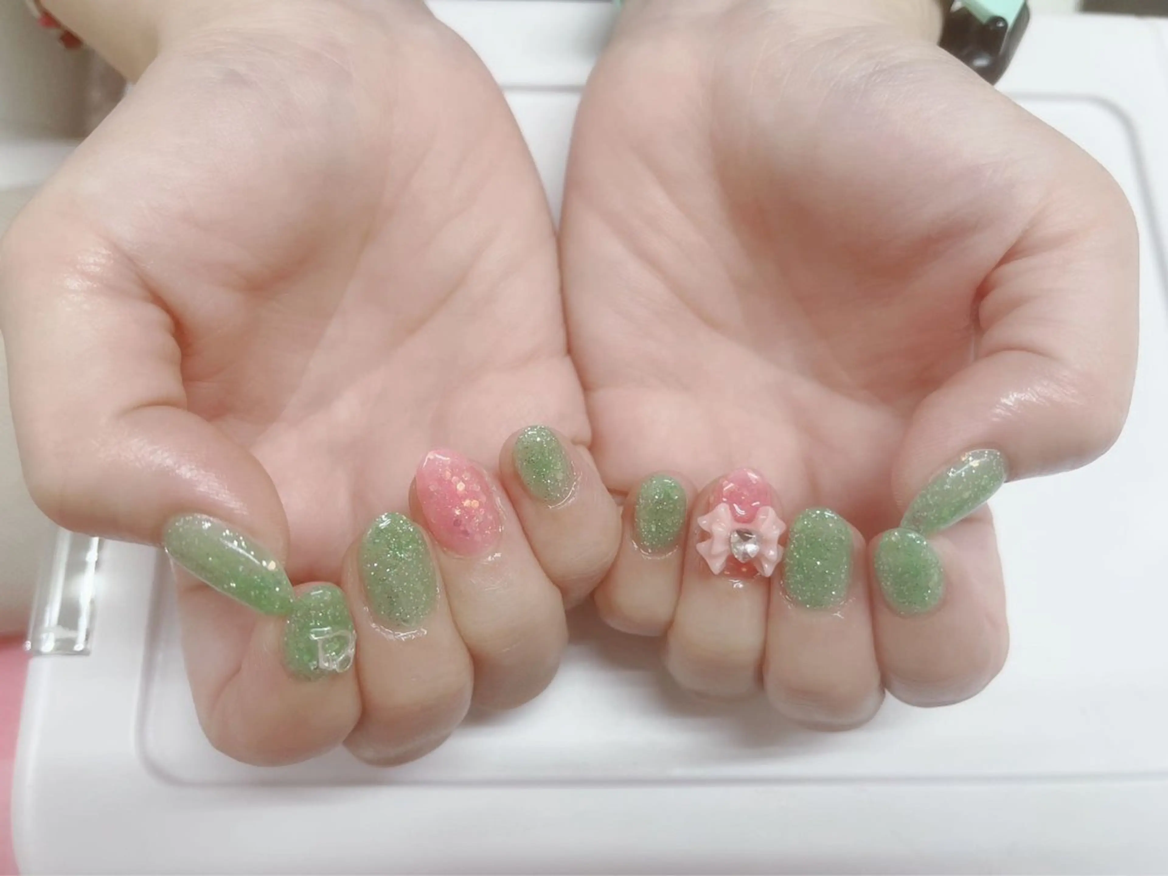 ネイル KIRA KIRA【キラキラ】所属・ENsalon kikiのネイルデザイン