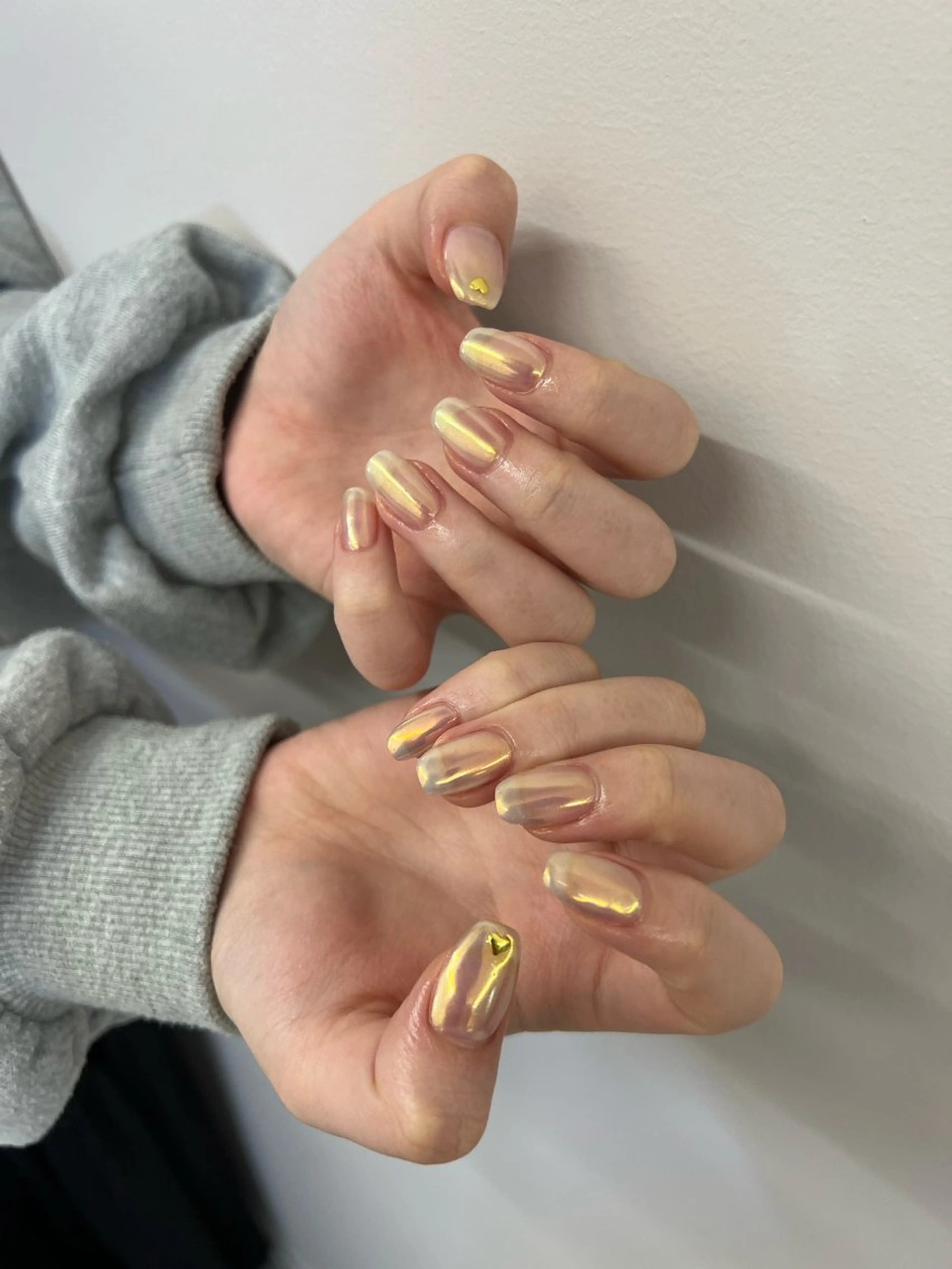 ネイル オーロラネイル フラッシュネイル ジェルネイル 韓国ネイル メンズネイル ハンドネイル ハンドケア Bana_ Nailのネイルデザイン