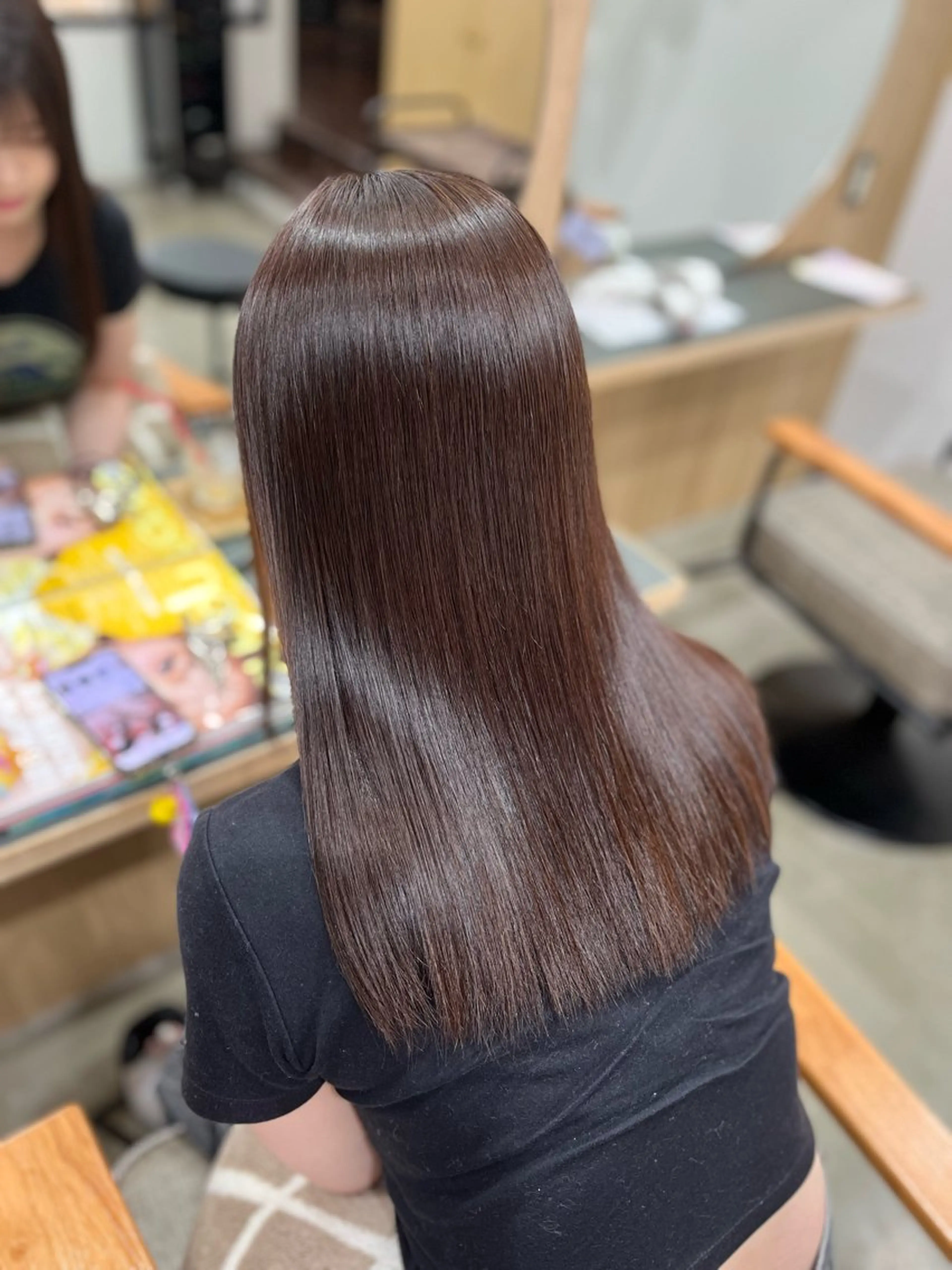 SNSで話題の新感触🌟【 髪質改善縮毛矯正＋スタンダードTR 】の写真