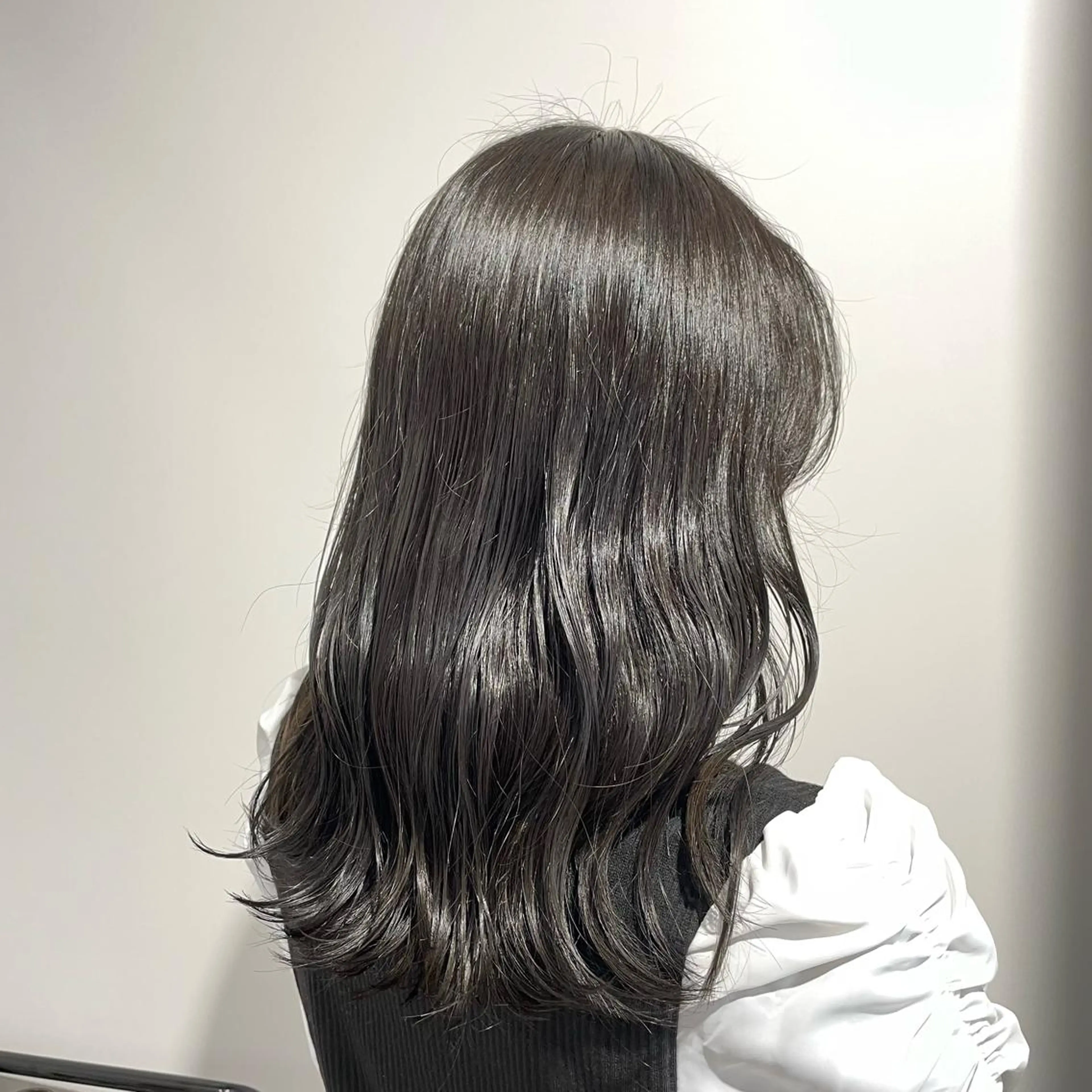 ロング カラー ヘアカラー トリートメント あずま みゆのヘアスタイル