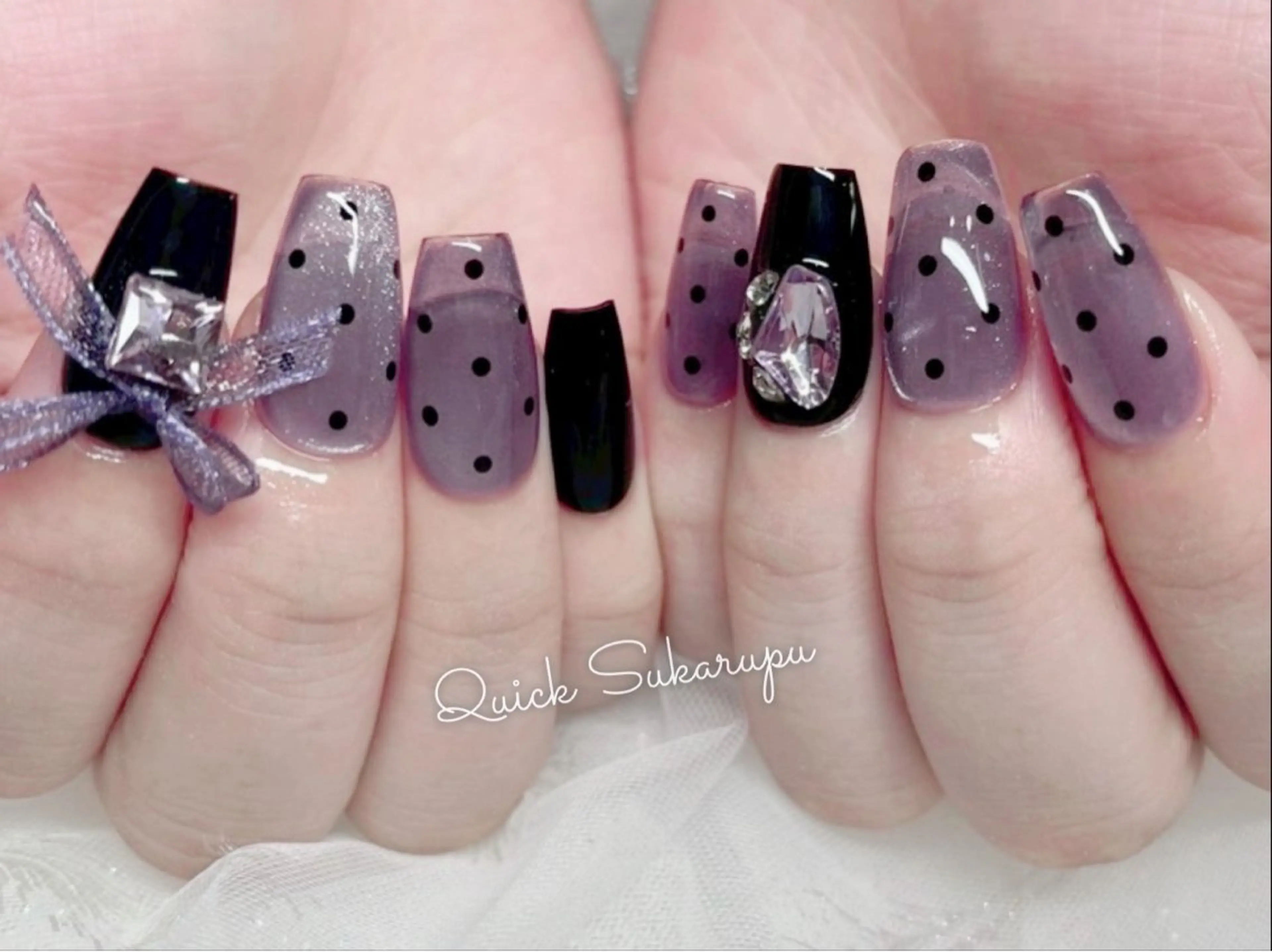 ミディアム ハンドネイル Quick Sukarupu 高田馬場店所属・Quick Sukarupuのネイルデザイン