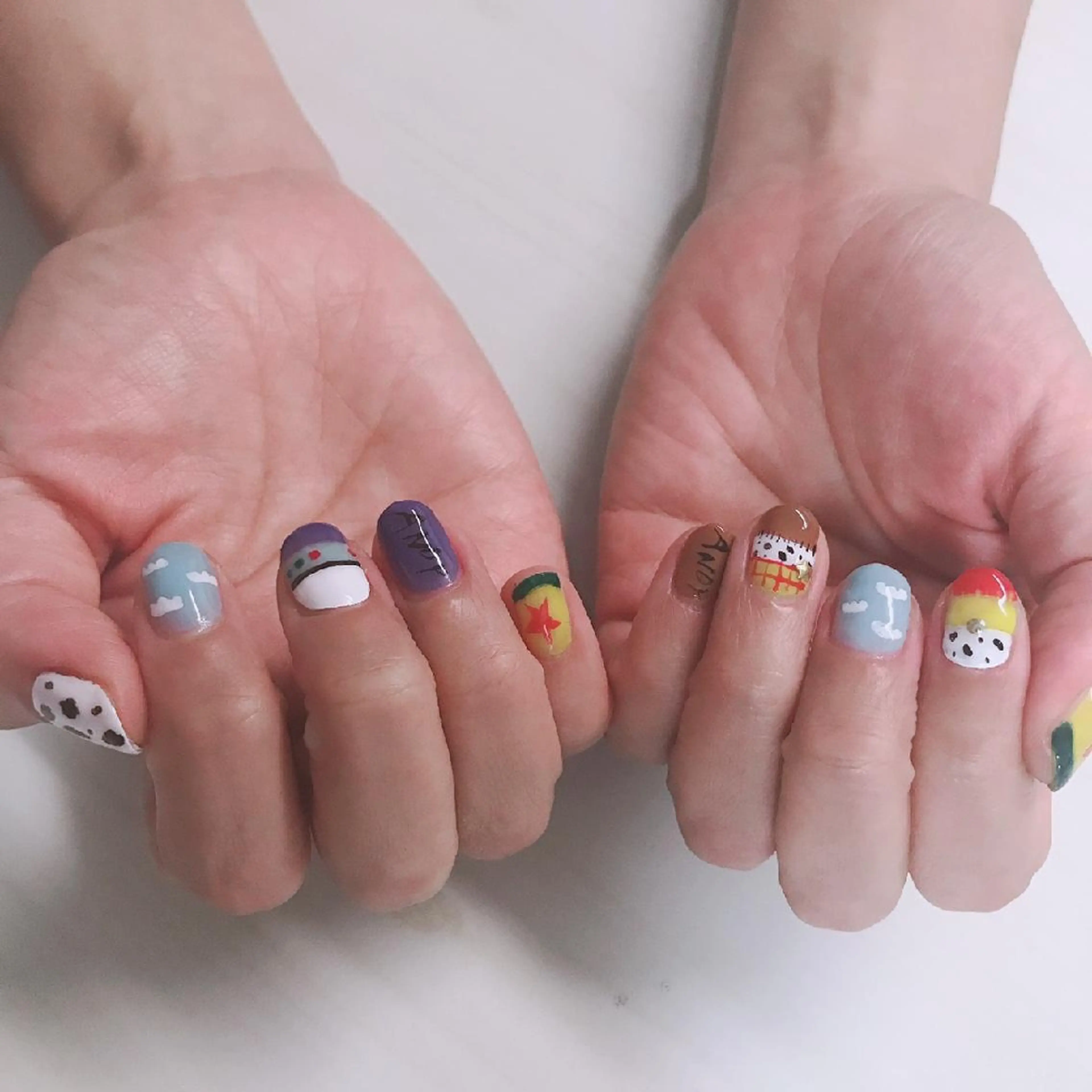 ネイル 爪工房ぱるっこ所属・川岡 香を里のネイルデザイン