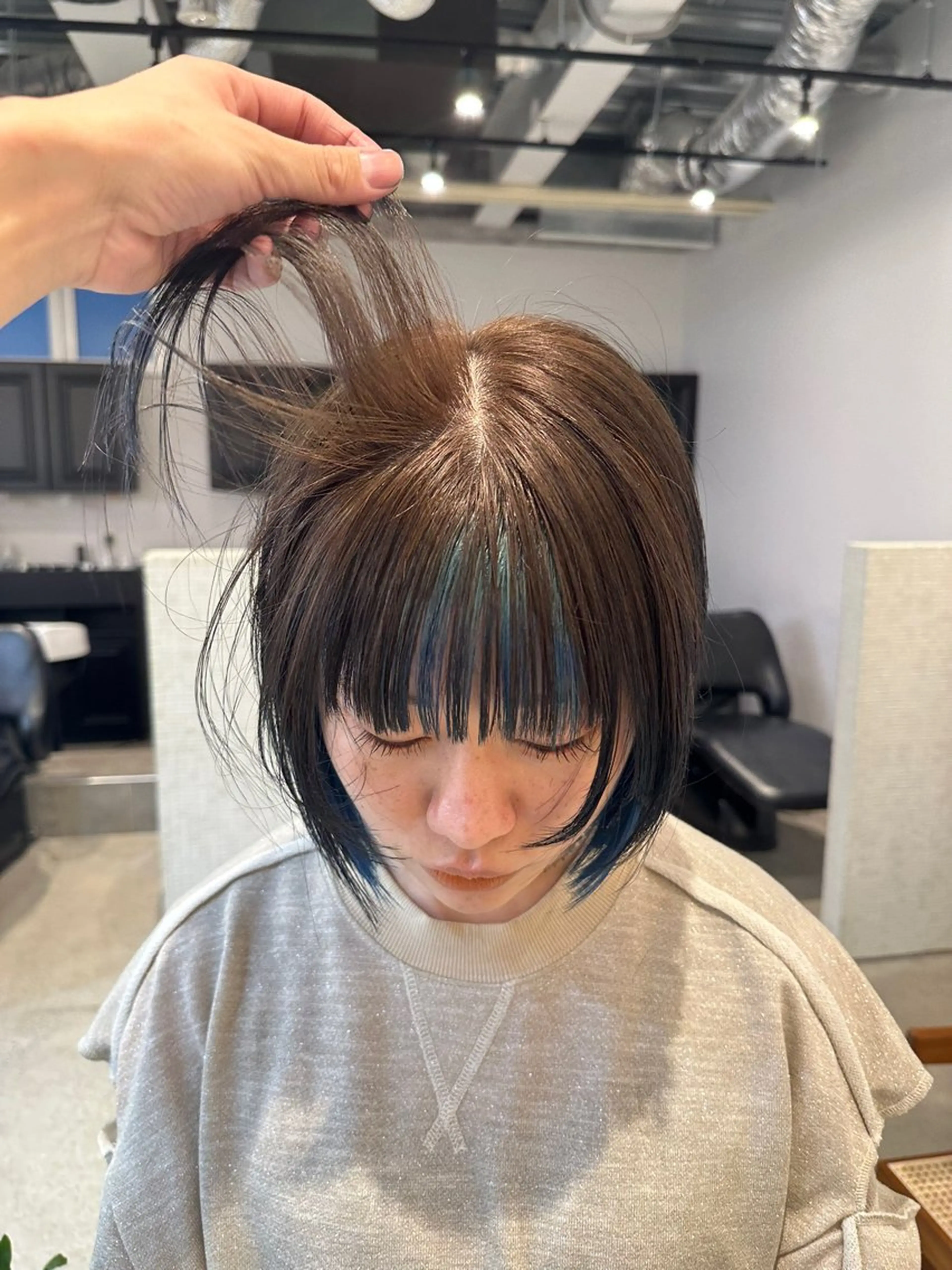 ショート カラー ブリーチ ケアブリーチ インナーカラー December渋谷所属・suzuno / 無料カットモデル募集のヘアスタイル