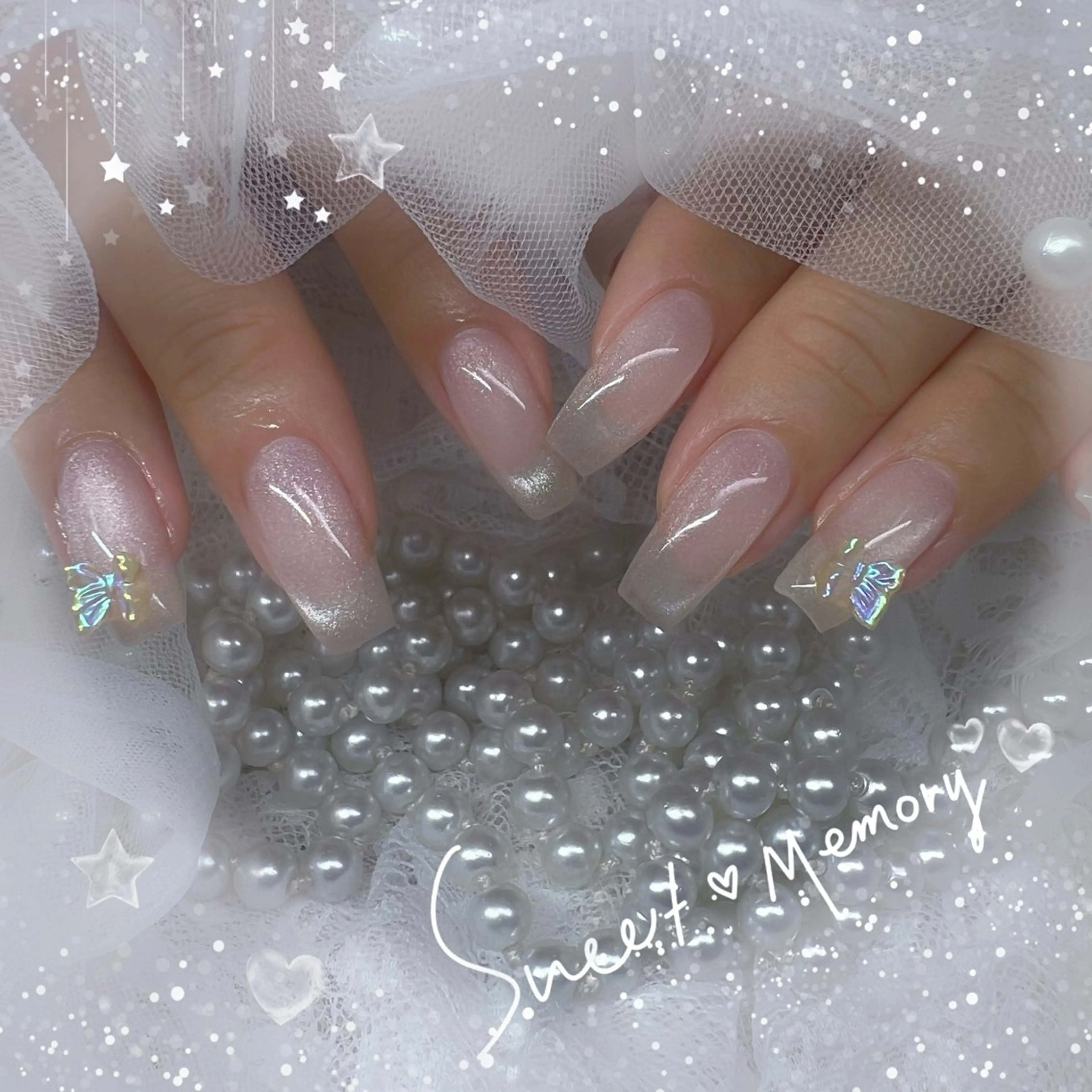 ネイル チークネイル フレンチネイル ガーリー ガラスフレンチ グラデーション ハンドネイル Chill Nailsalonのネイルデザイン