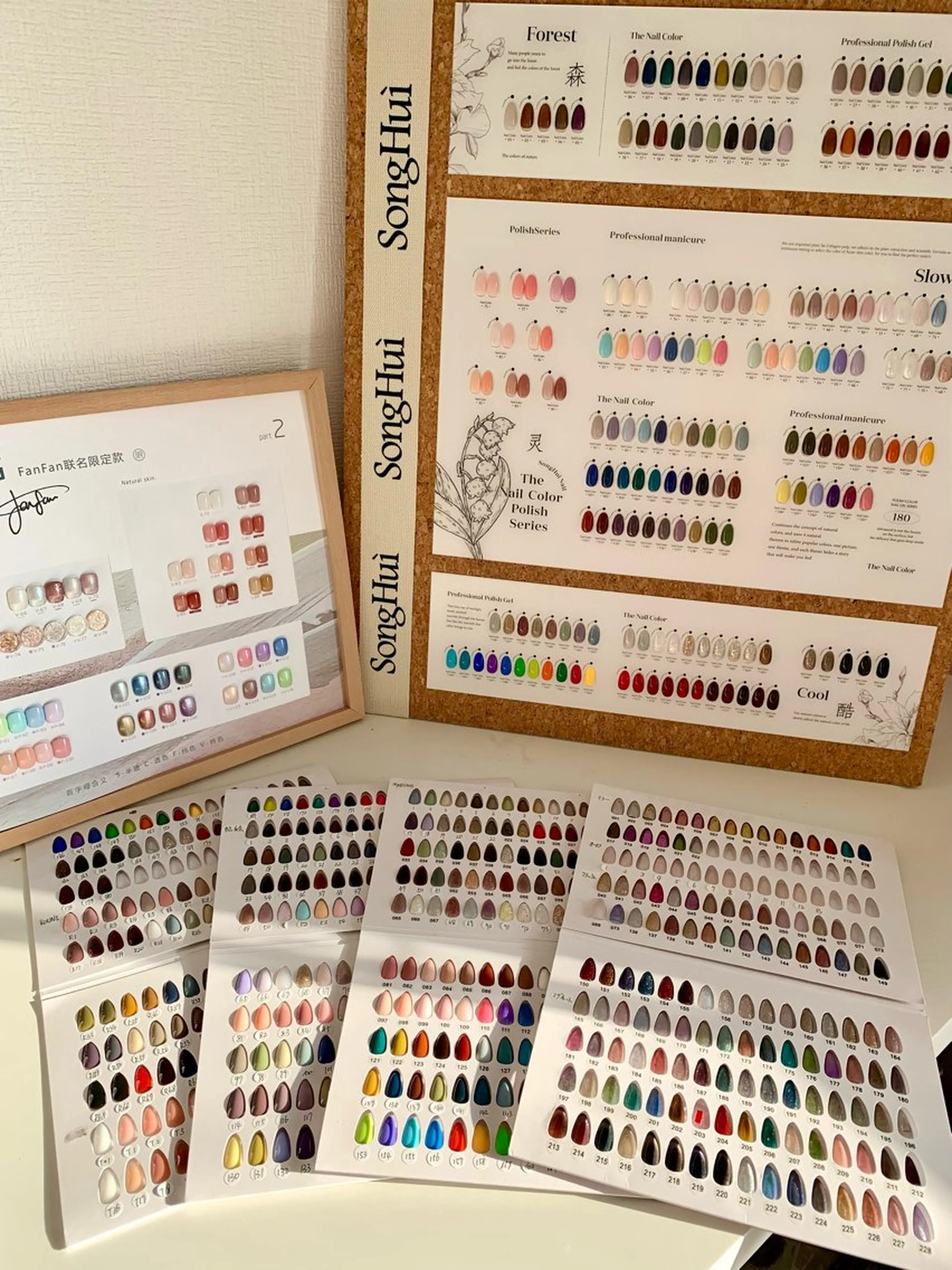 ネイル ジェルネイル エクラNailサロン ミオのネイルデザイン