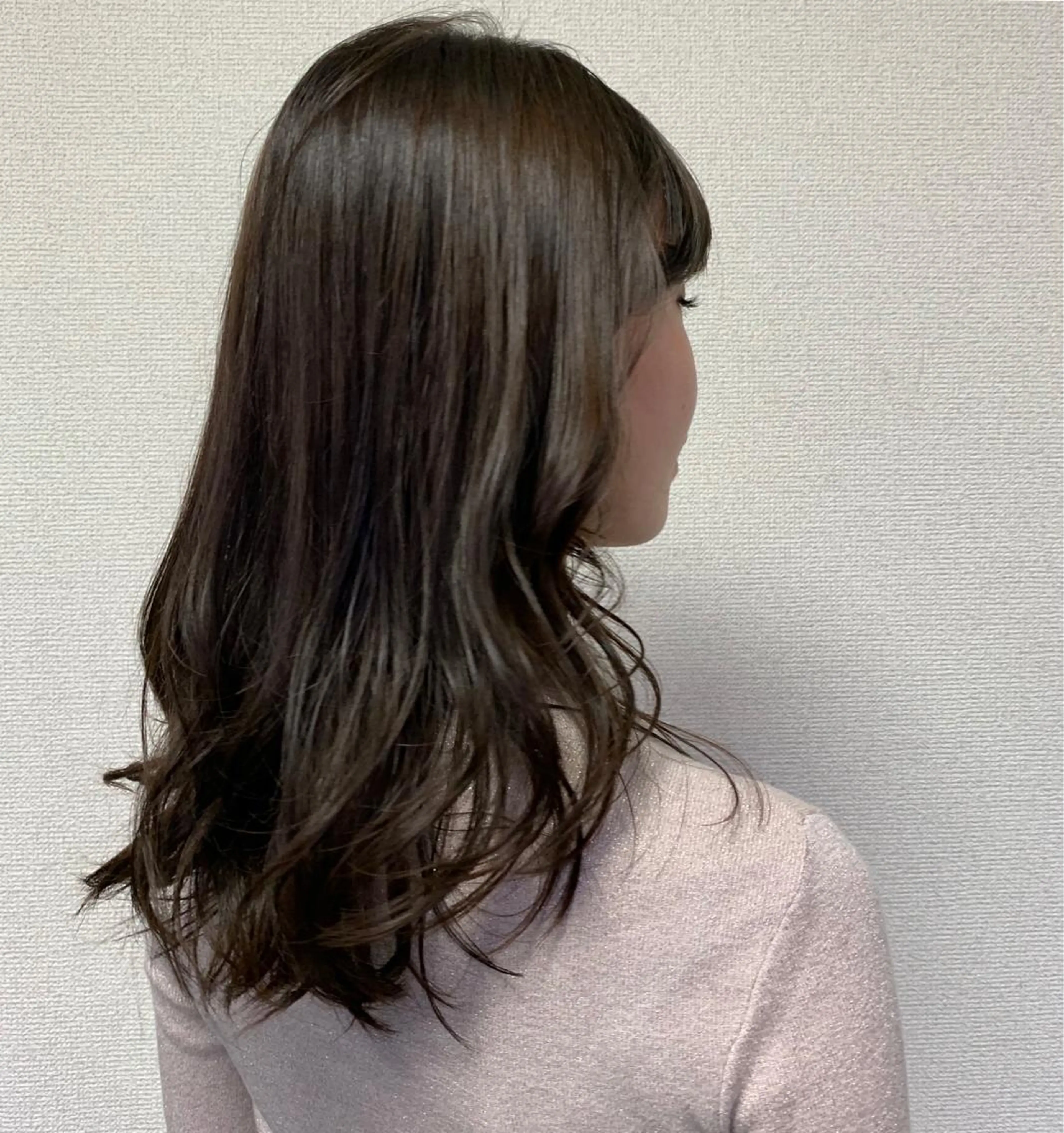 セミロング カラー アッシュ TriumpH天王寺店【ミルボンAujua認定サロン】所属・SAKI🐈⬛【 HAPPY届けます】のヘアスタイル