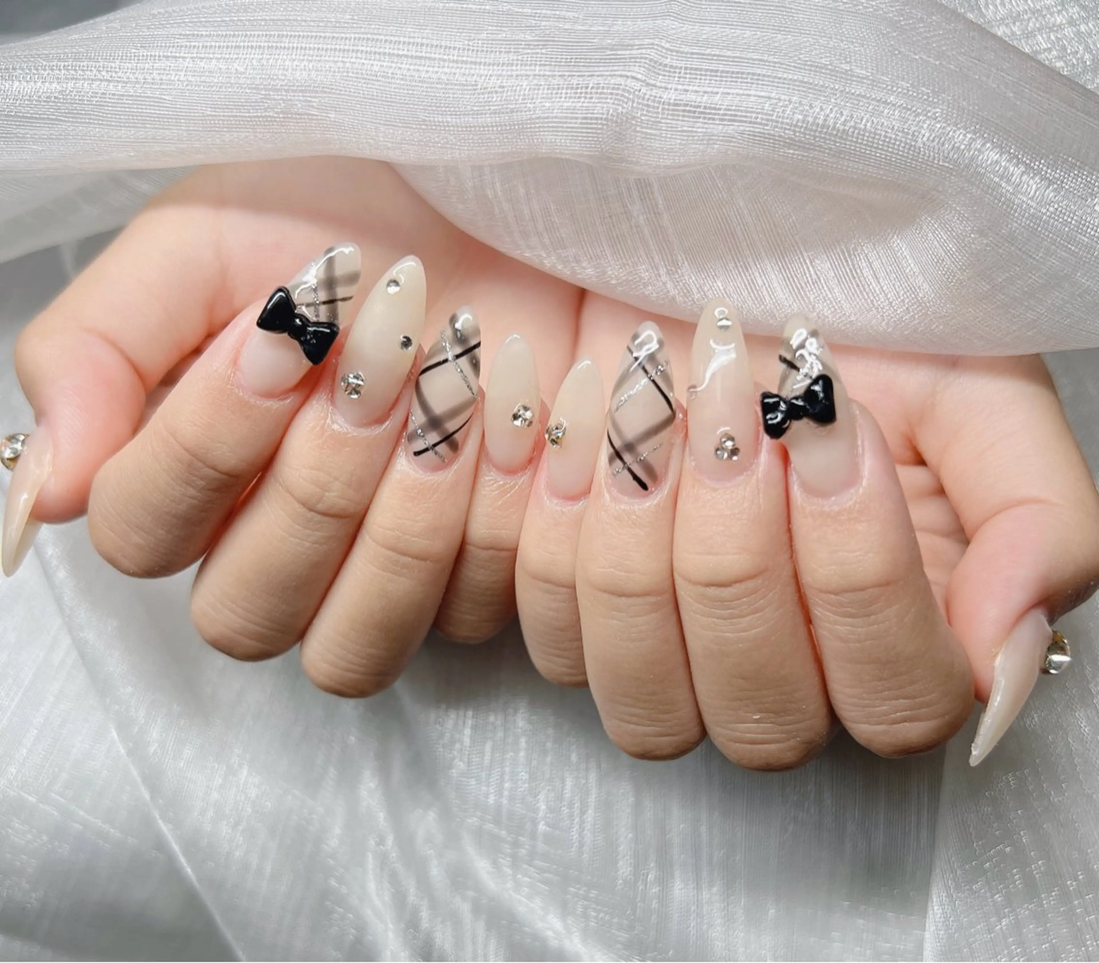 ネイル ハンドネイル Lee Nailsのネイルデザイン