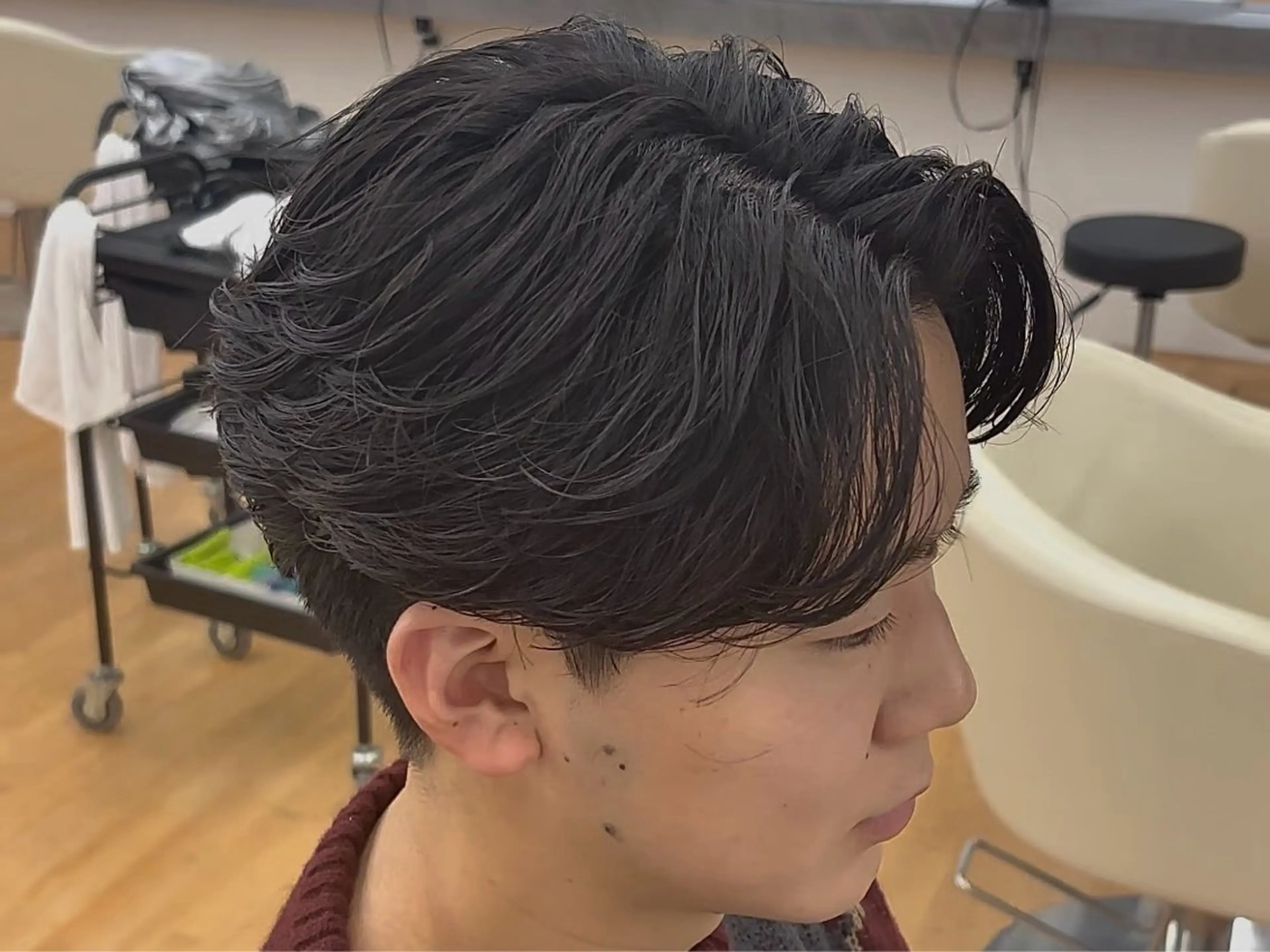 カラー become men's hair名駅店所属・高木 陸斗のヘアスタイル