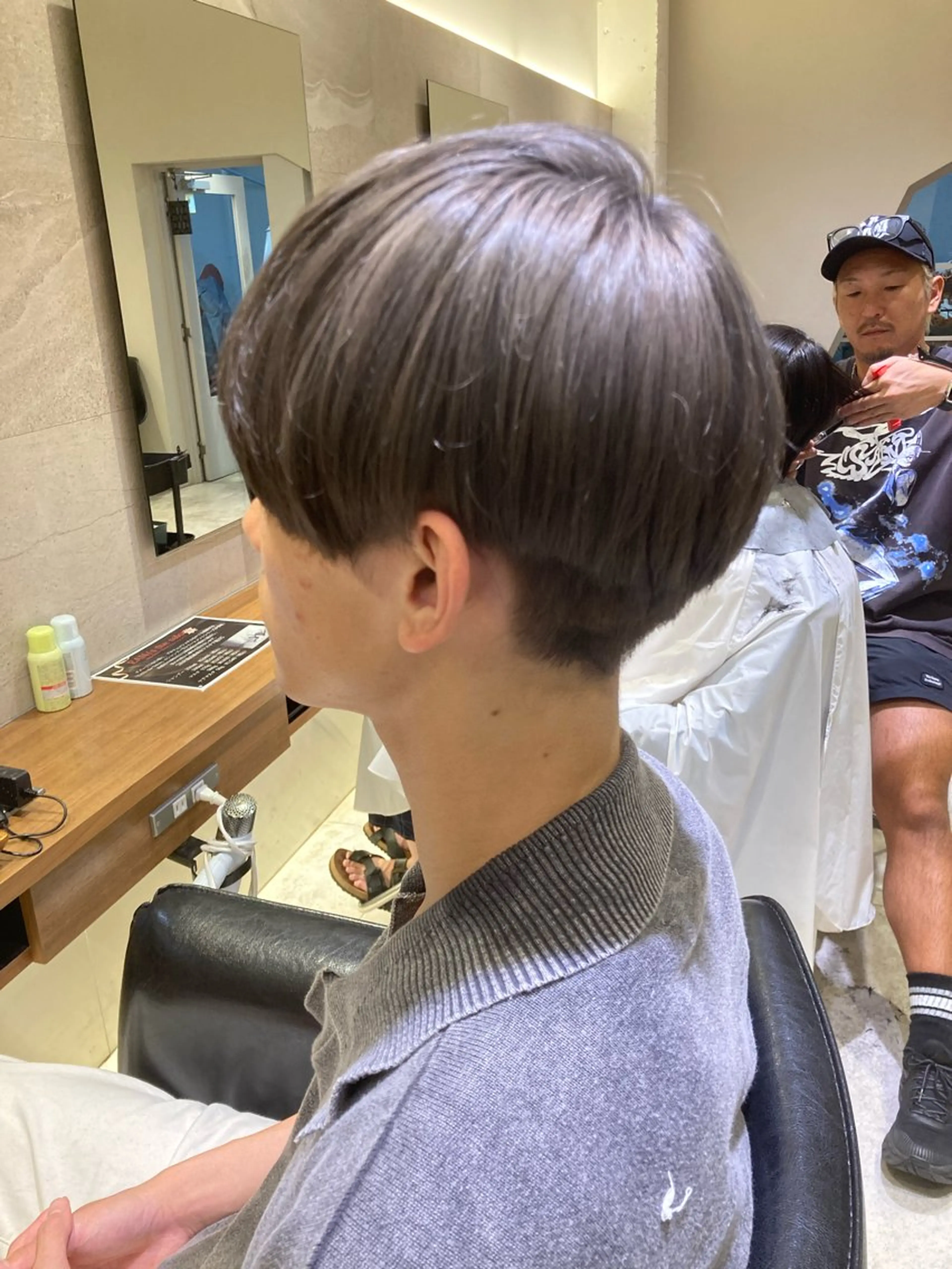 カラー メンズ シルバー shell国分寺所属・男のスタイル革命 健太郎✂︎のヘアスタイル