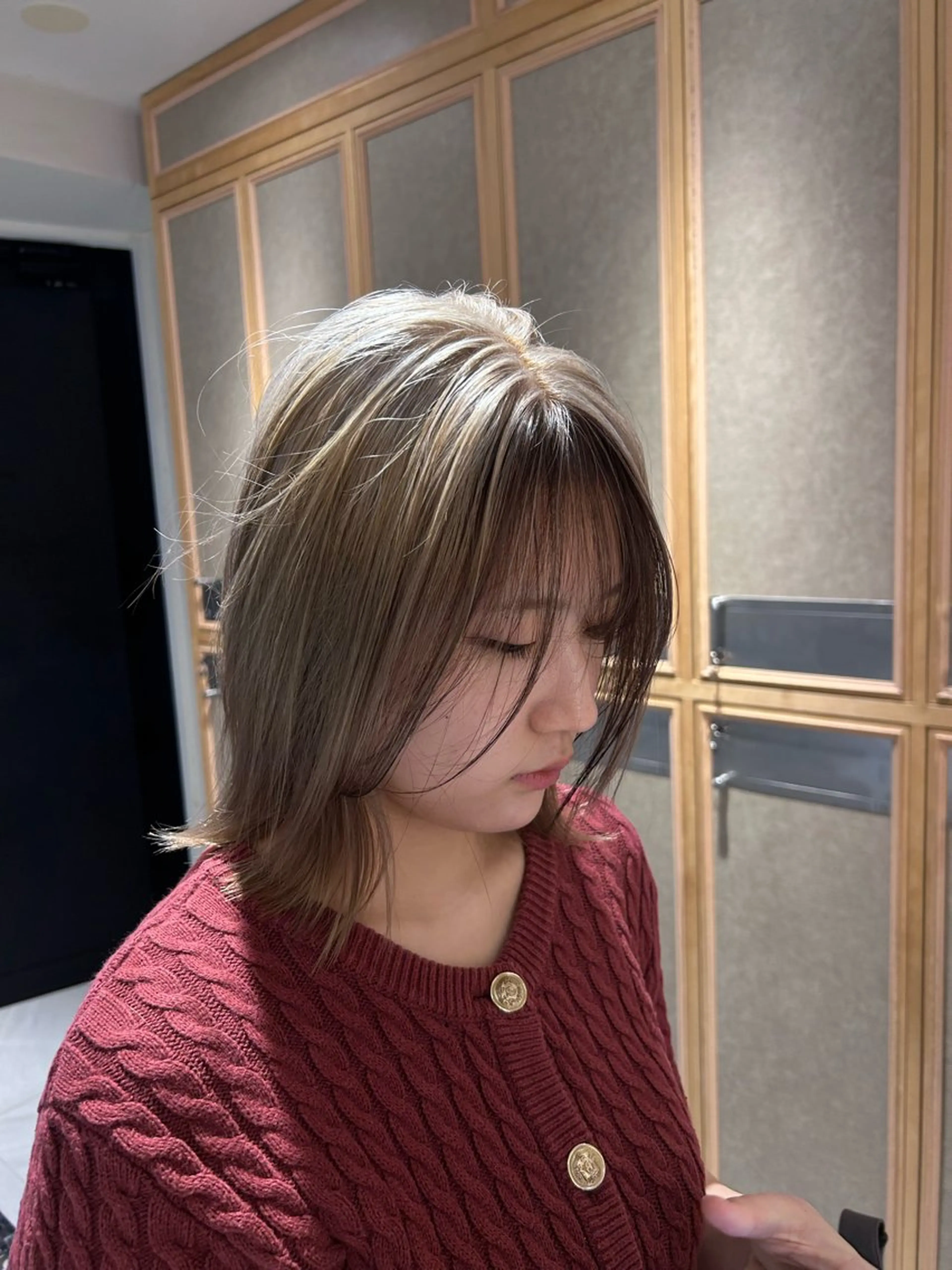 カラー ハイトーンカラー ヘアカラー トリートメント ヘッドスパ ヘアセット 寒色/ハイトーン🪽 レイヤー/mikoのヘアスタイル