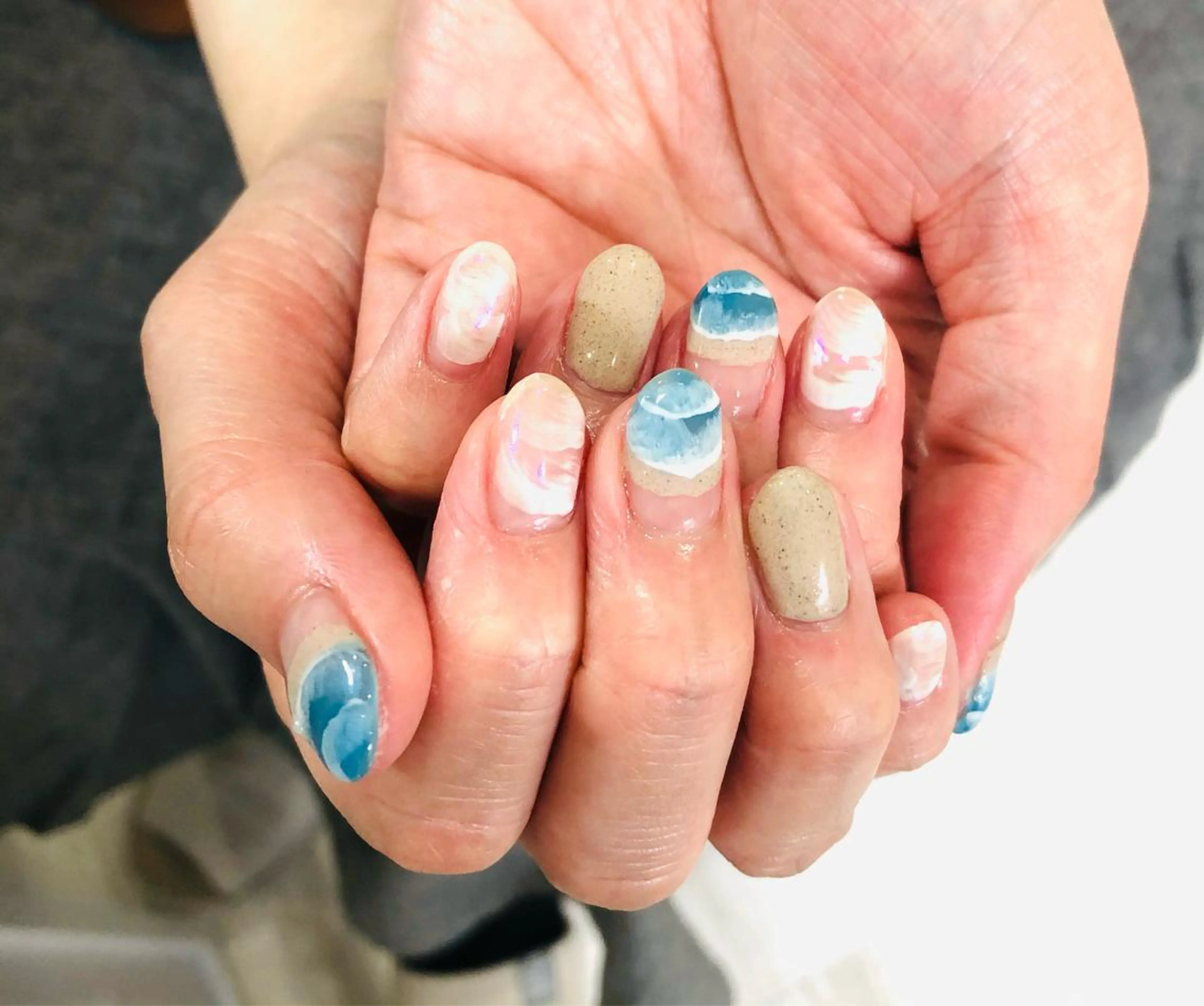 ネイル ニュアンスネイル H3(エイチスリー)所属・H3 hitoのネイルデザイン