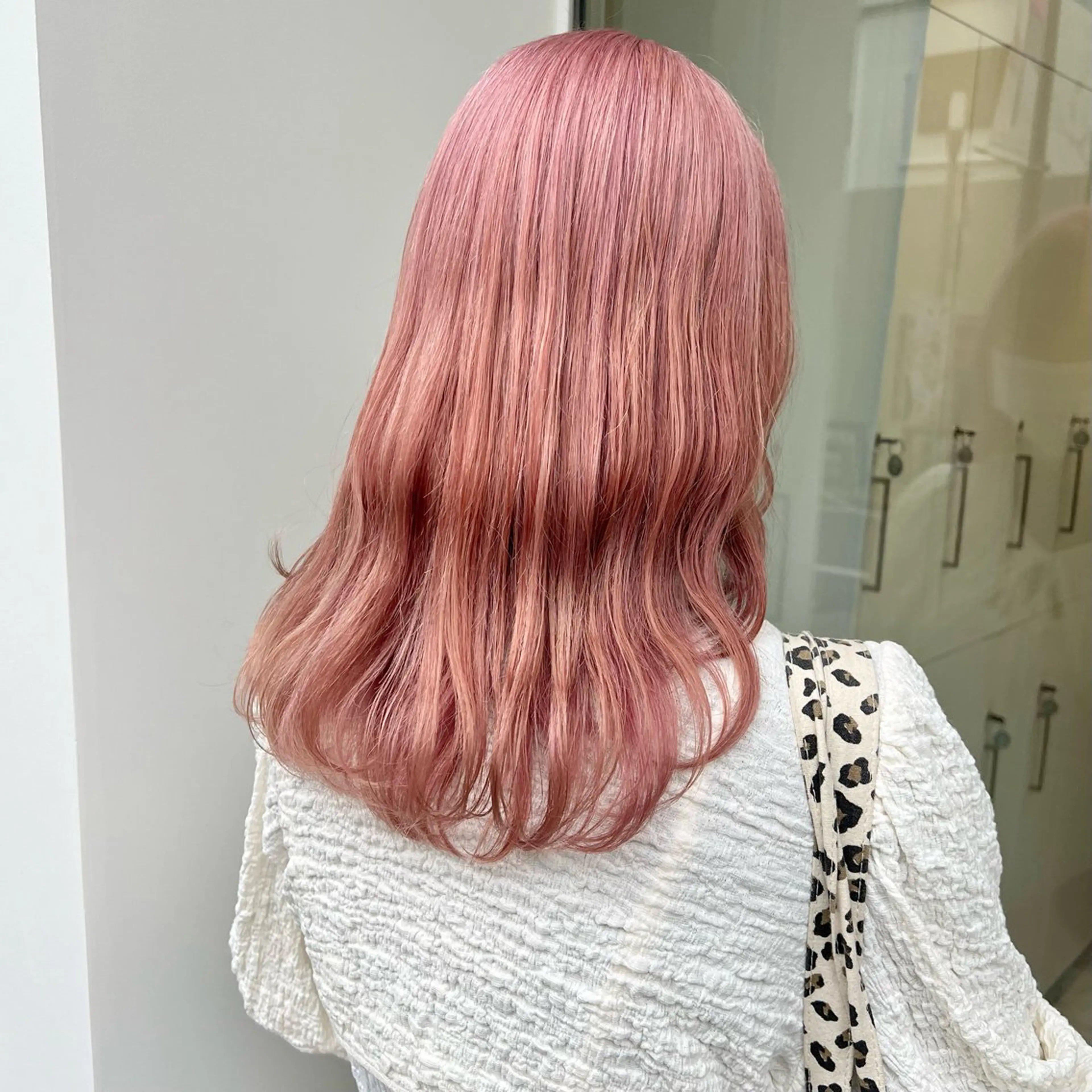 セミロング カラー ヘアカラー ParveMix いしいまお🌼のヘアスタイル