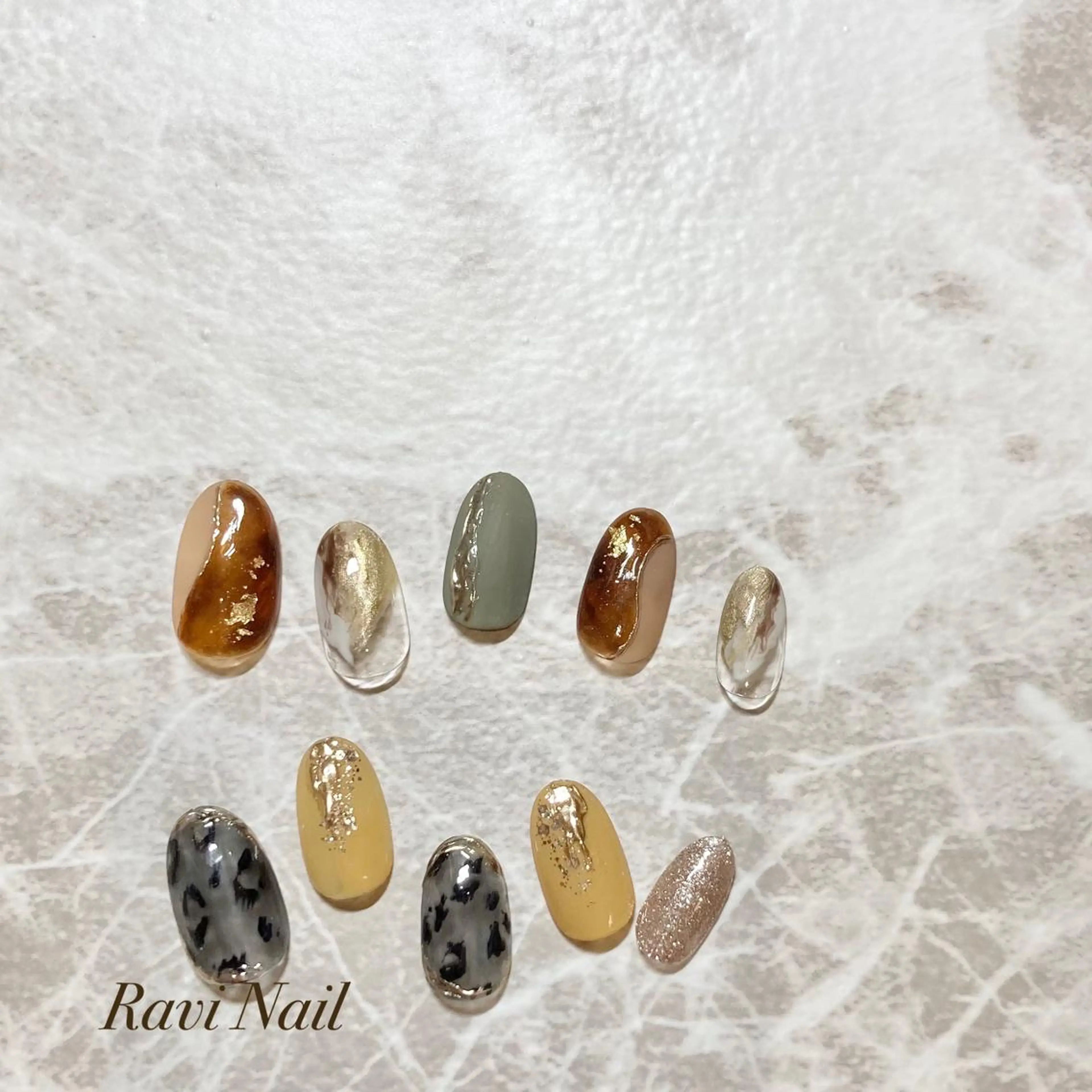 ネイル アニマル柄 べっ甲ネイル ハンドネイル U. Minakoのネイルデザイン