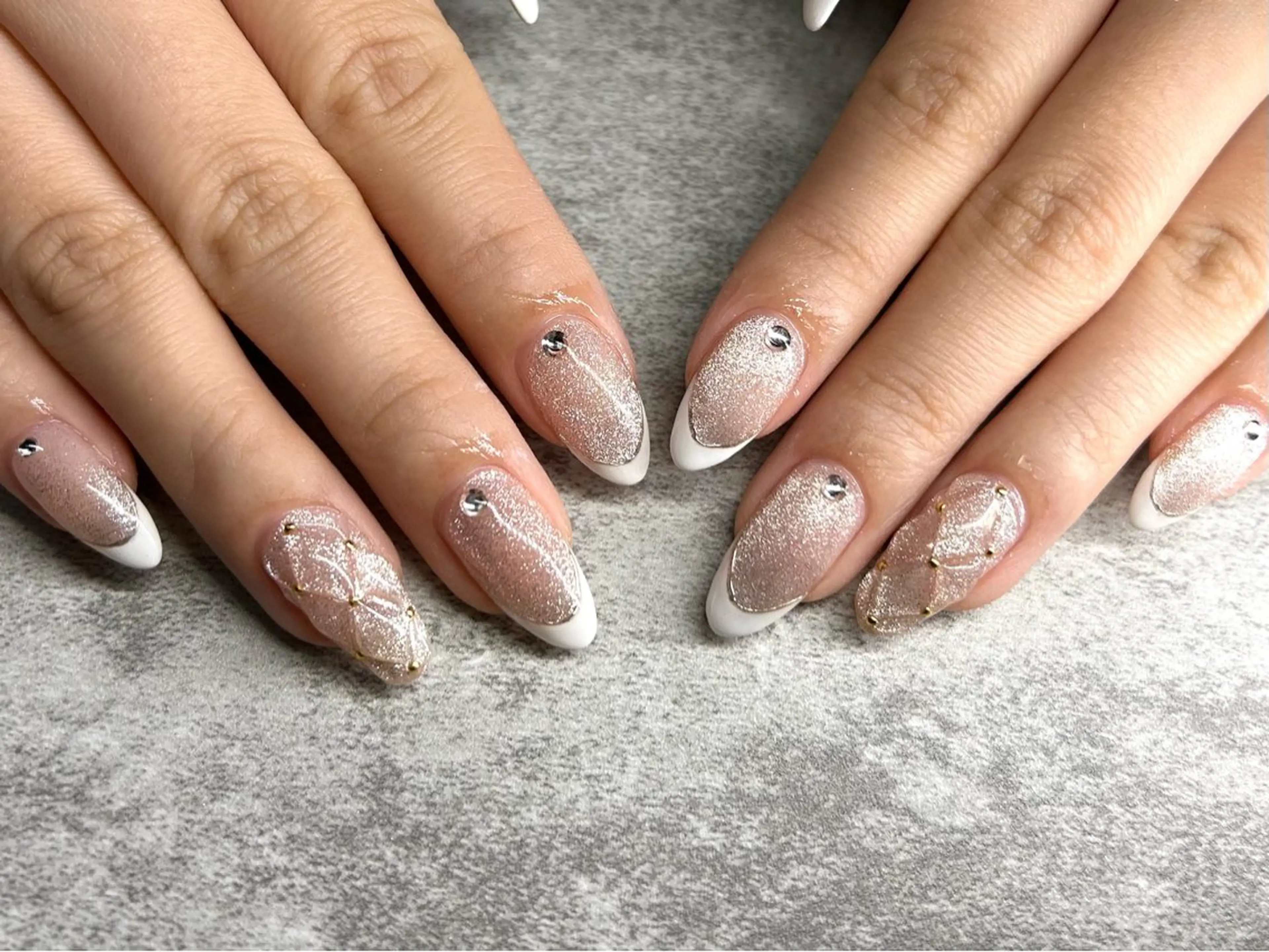 ネイル フレンチネイル マグネットネイル ハンドネイル MiiTow nailのネイルデザイン