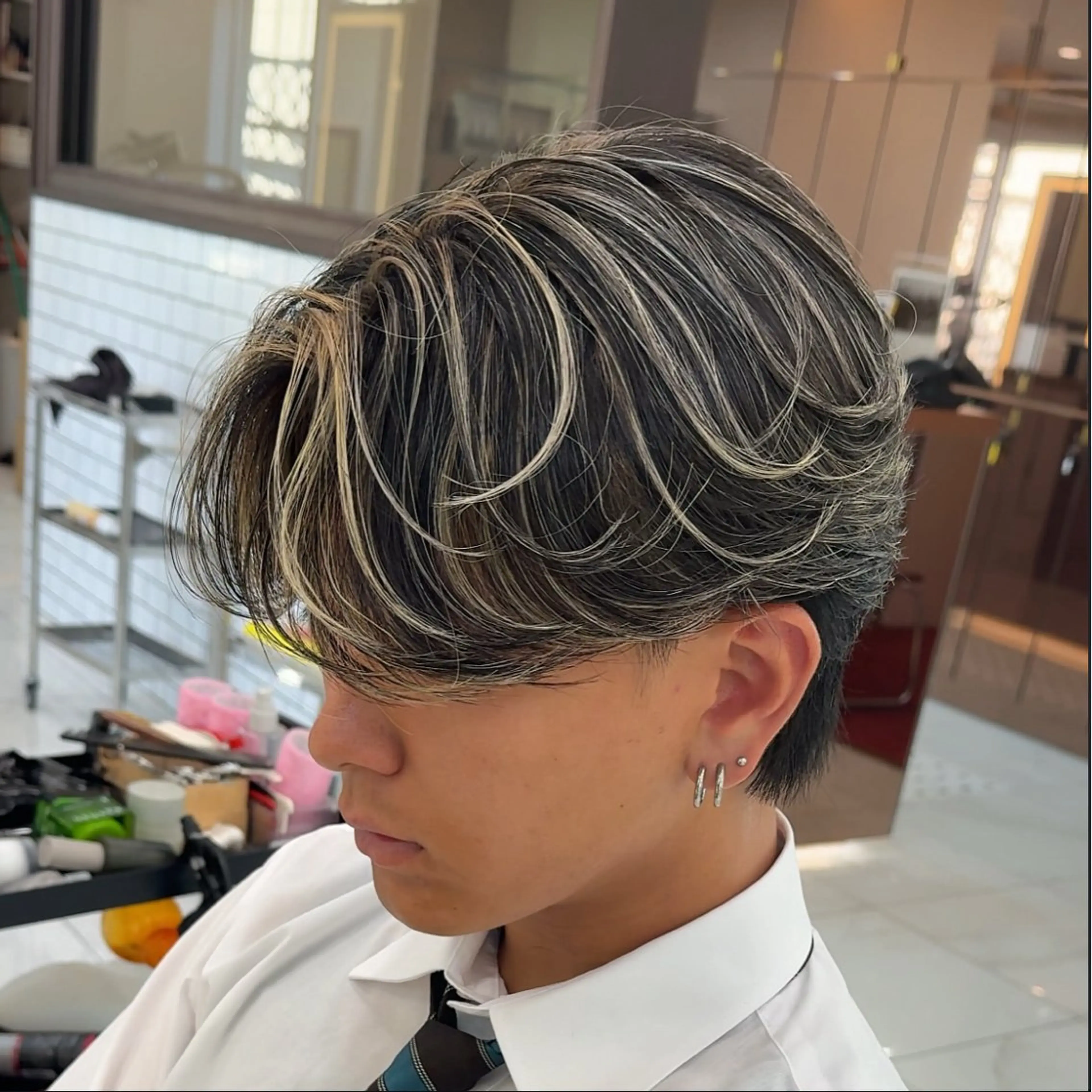 メンズ メンズハイライト メンズメッシュ カット ヘアカラー 白髪ぼかしメッシュ/ 大人メッシュ/ゆうとのヘアスタイル