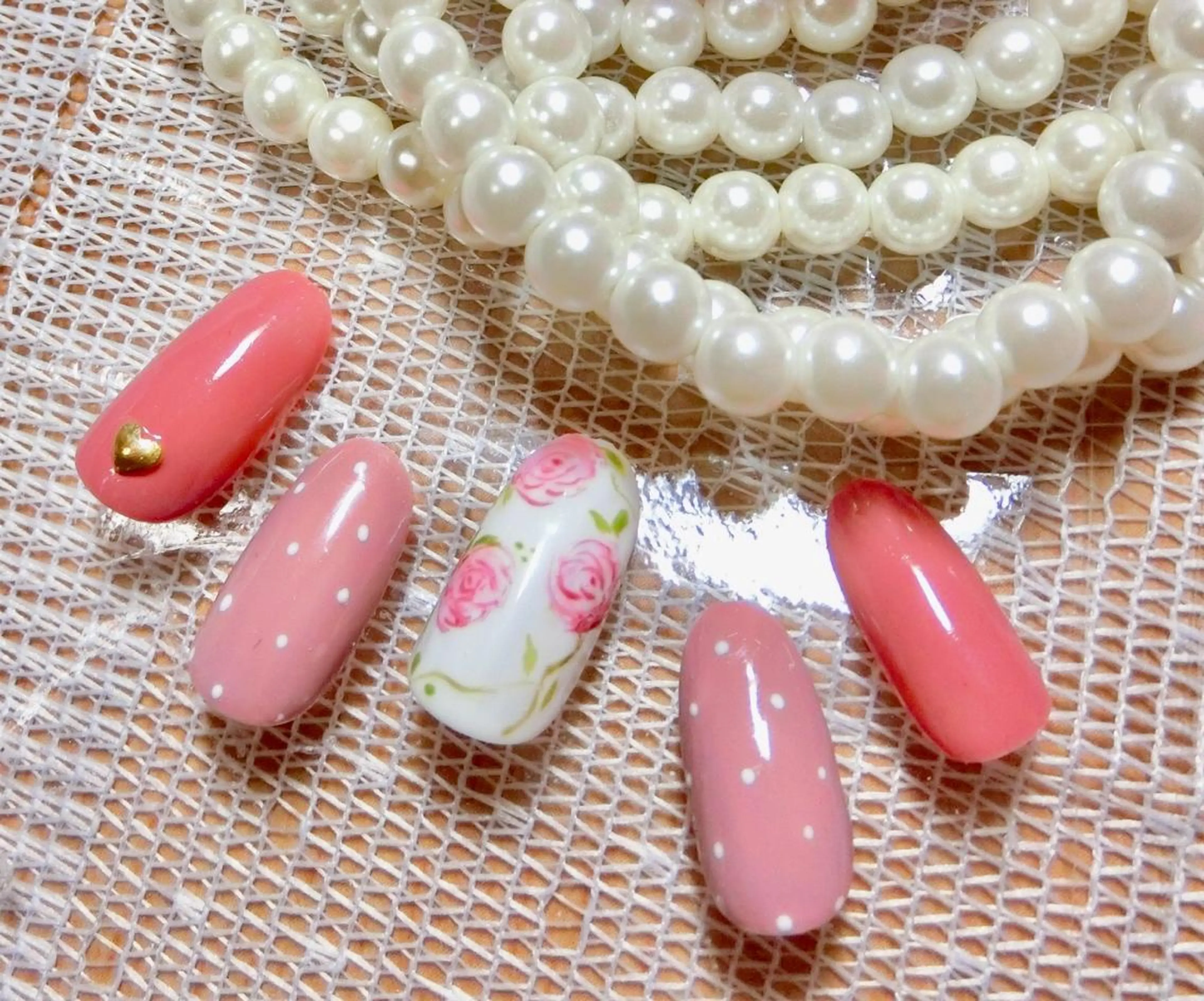 ネイル 🌙都岡 ムーンネイルのネイルデザイン