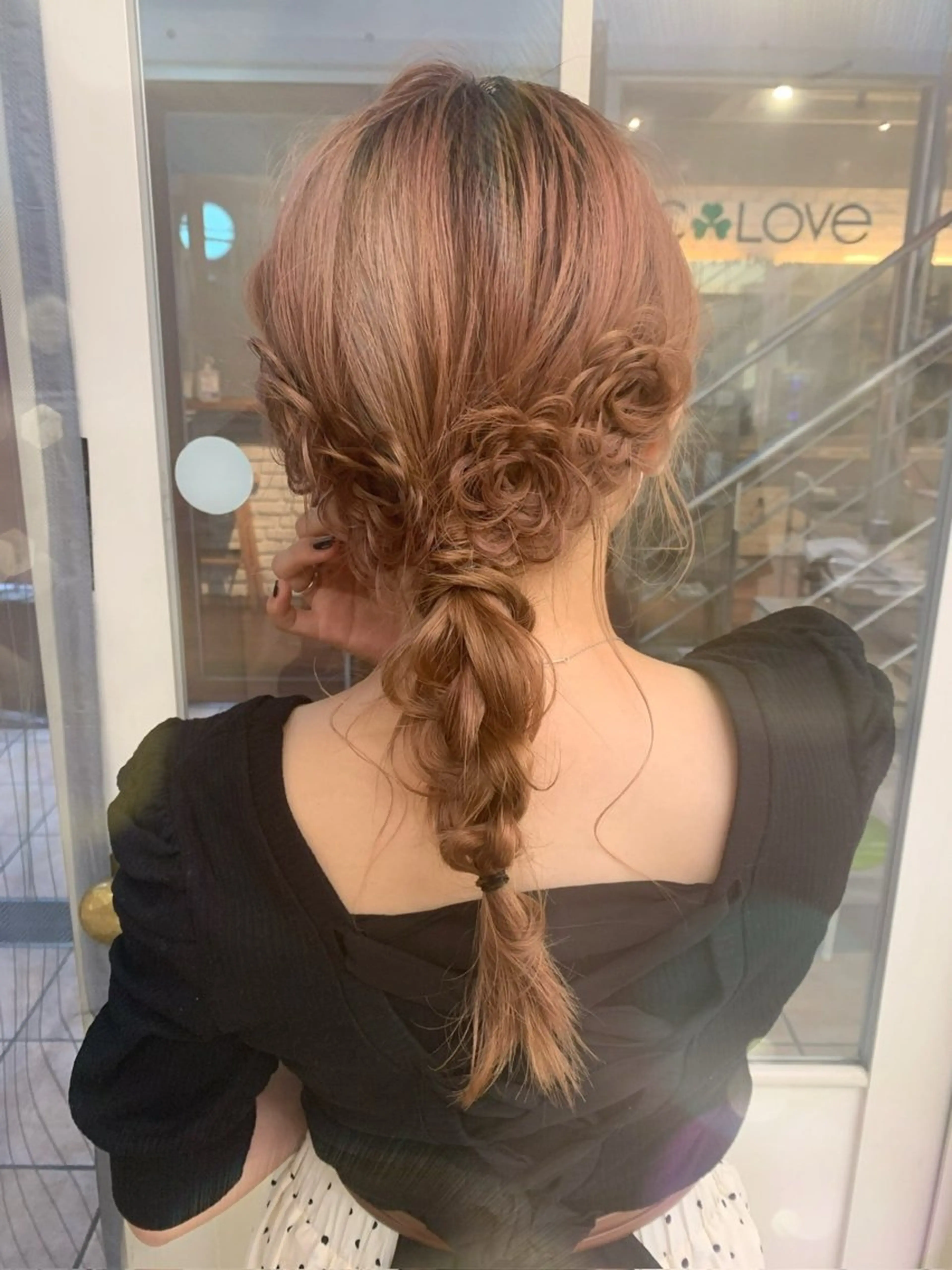 セミロング カラー アッシュ アッシュグレー ベージュカラー ブリーチ ブロンド カット ヘアカラー トリートメント ピンク🎀ブロンド 💎ハイトーン/大和のヘアスタイル