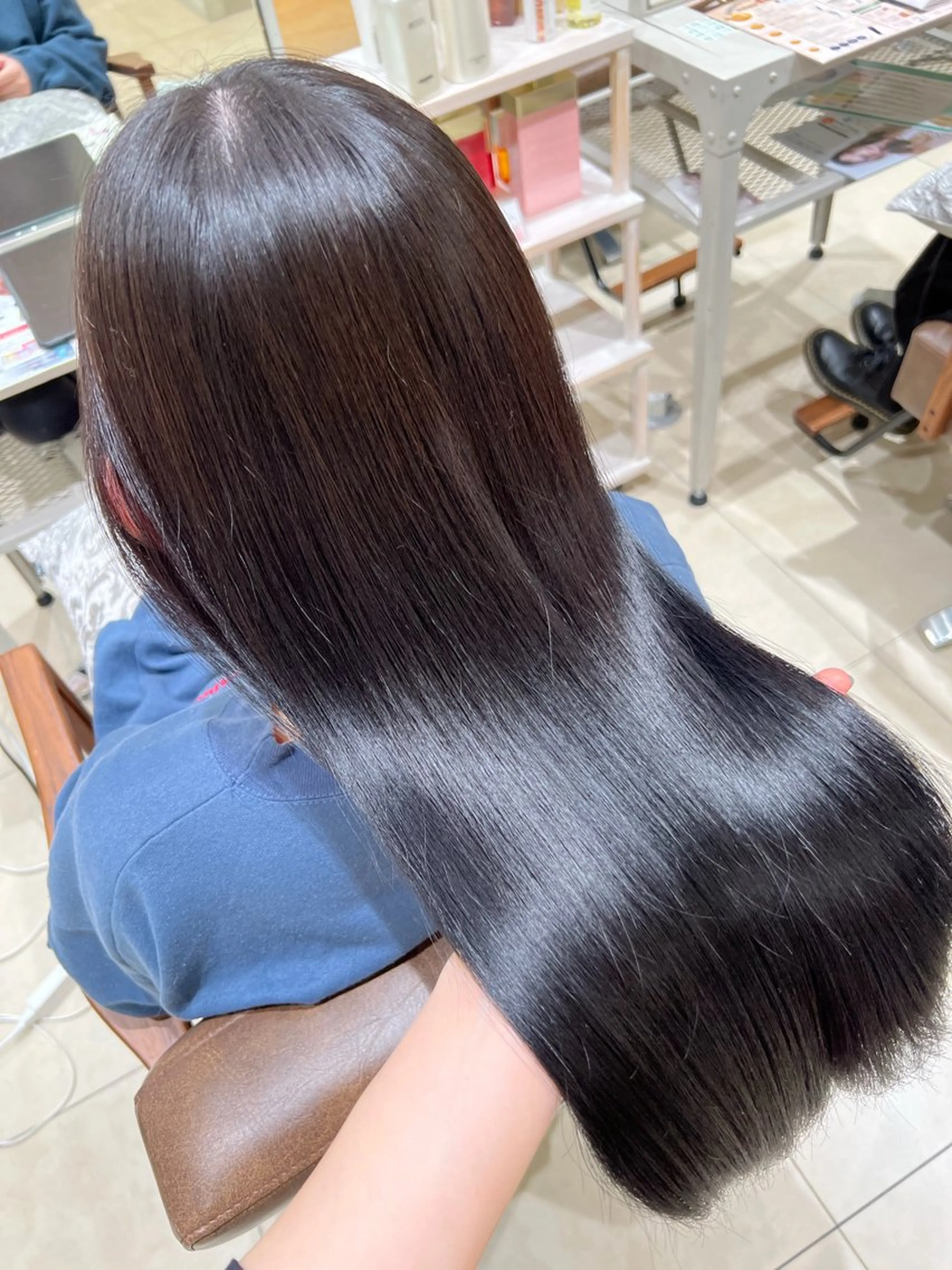 ロング トリートメント 個性派ヘアアレンジ 🎀✨Ainaのヘアスタイル