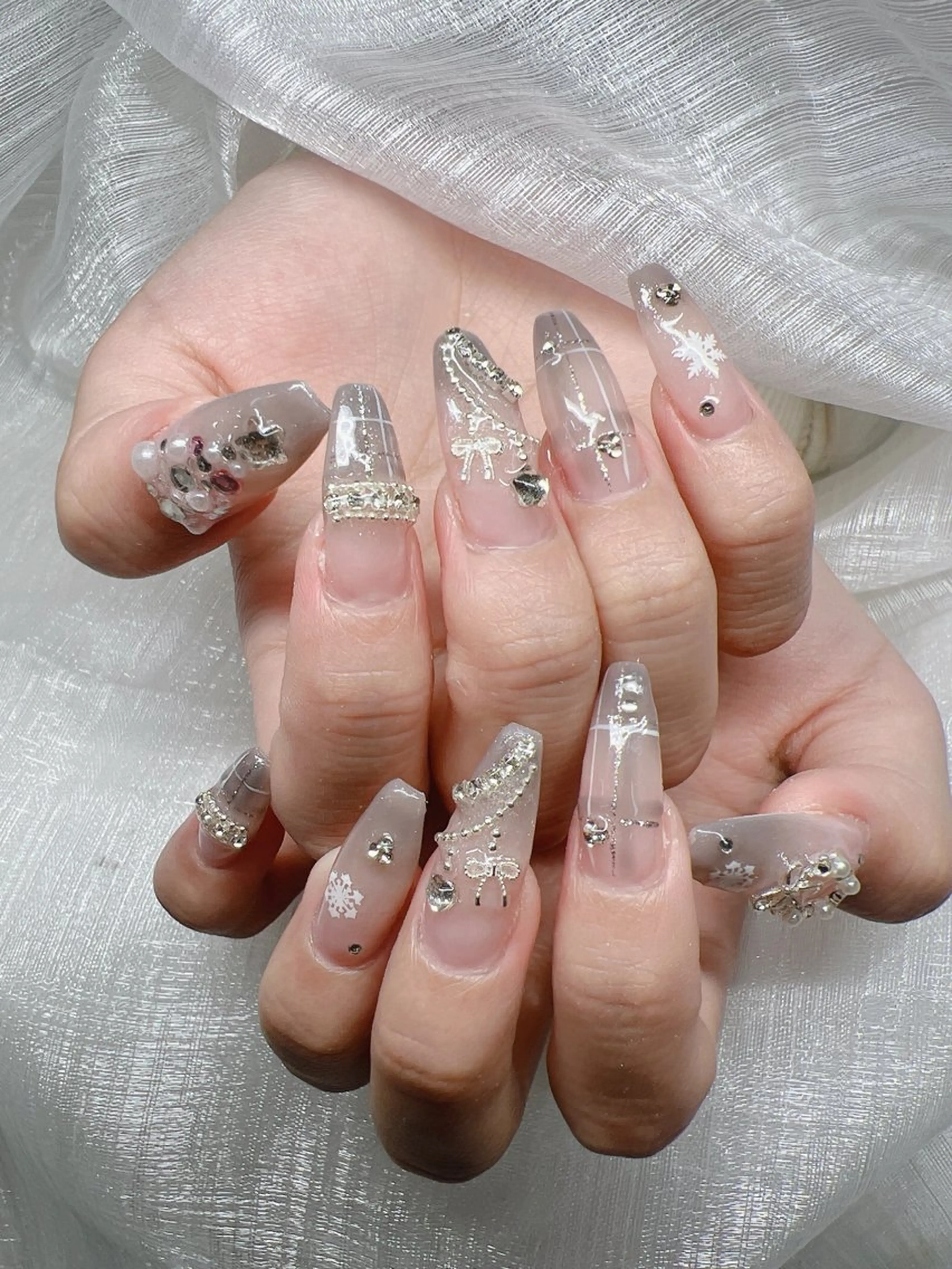 ネイル 長さ出し グラデーション 卒業式 キラキラネイル マグネットネイル ハンドネイル Lee Nails チップ長さだし専門店のネイルデザイン