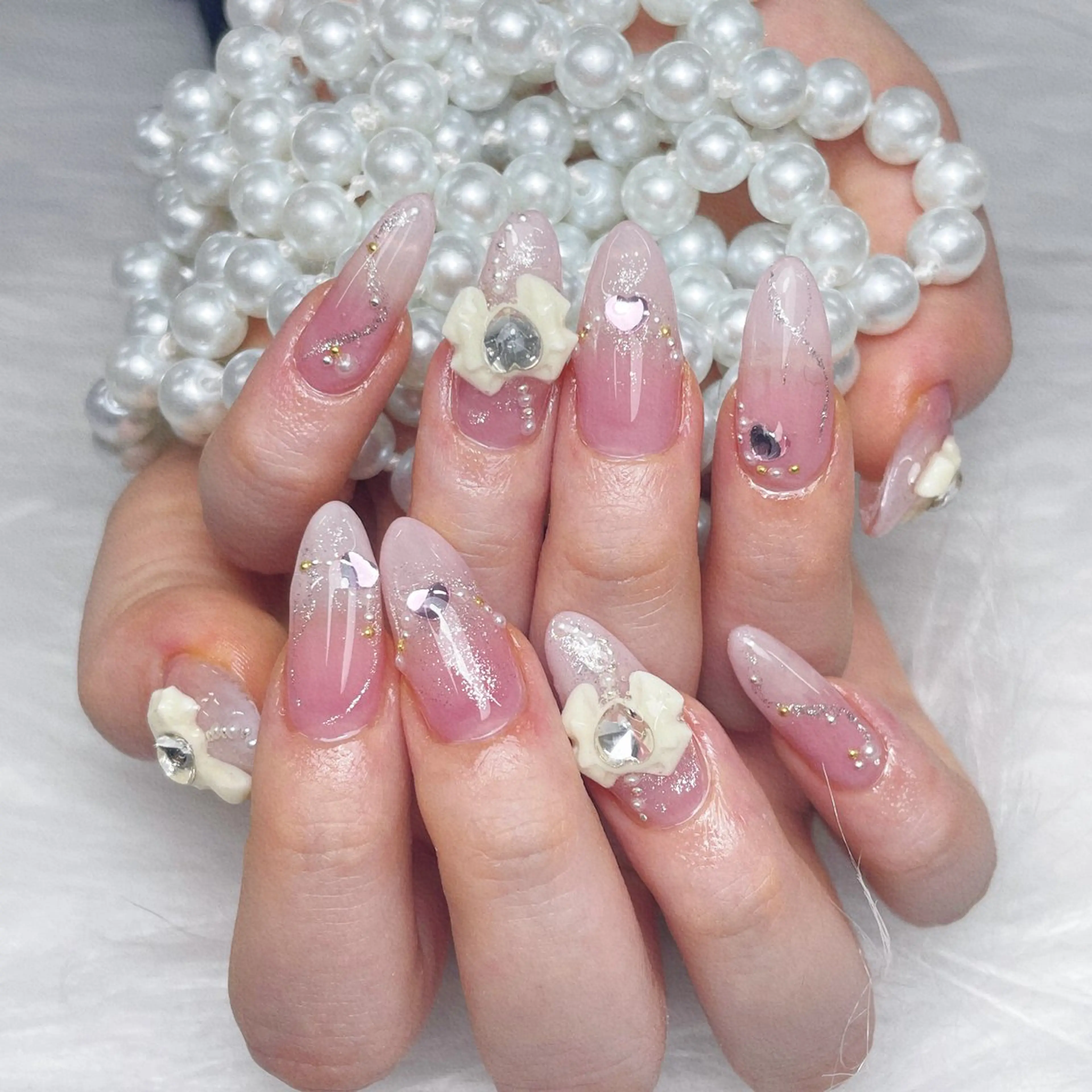 ネイル チークネイル ジェルネイル キラキラネイル 韓国ネイル マグネットネイル ハンドネイル DR Nail 新宿所属・DR 💅のネイルデザイン