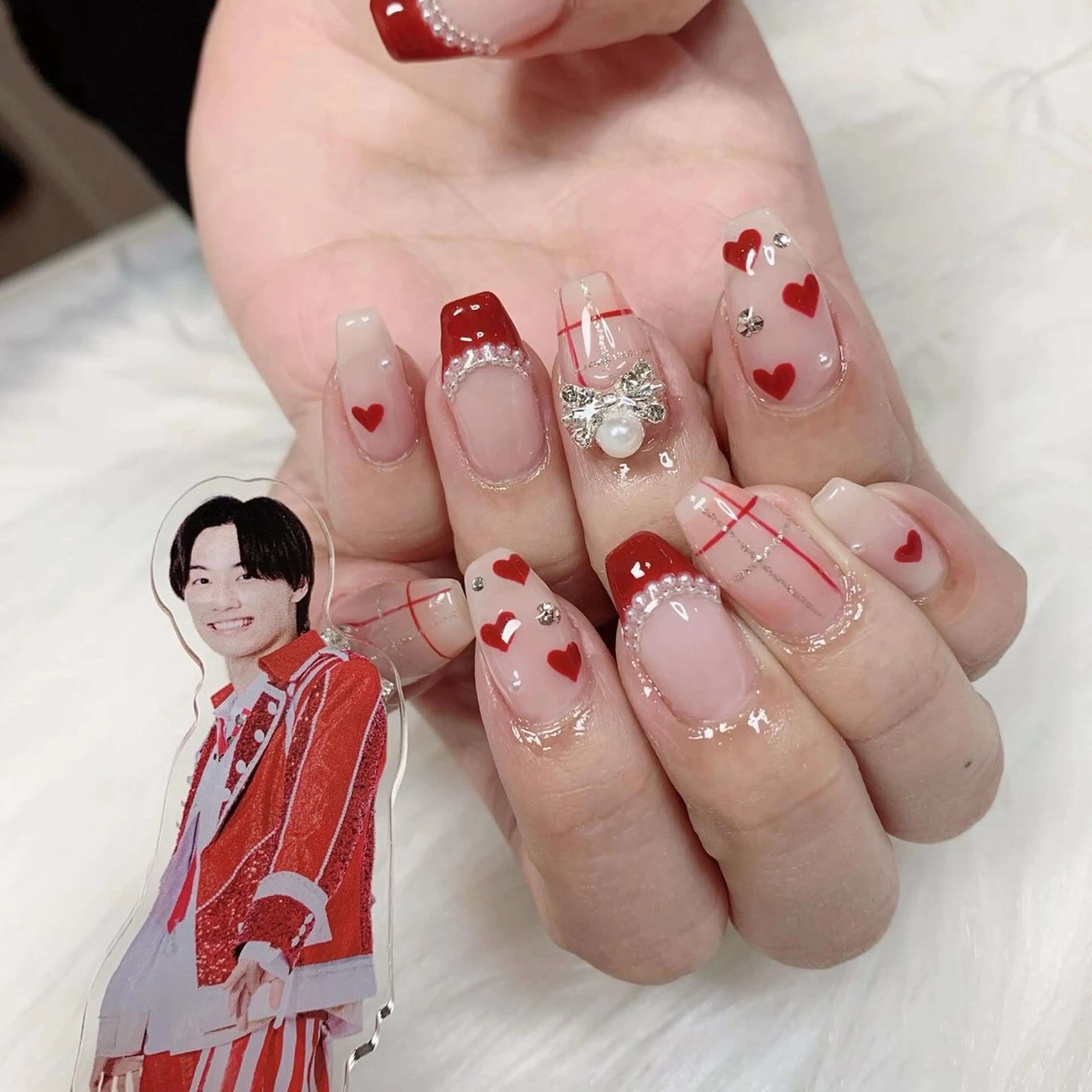 ネイル アートネイル リボン ハンドネイル La neige* yuki 🥯🍑のネイルデザイン