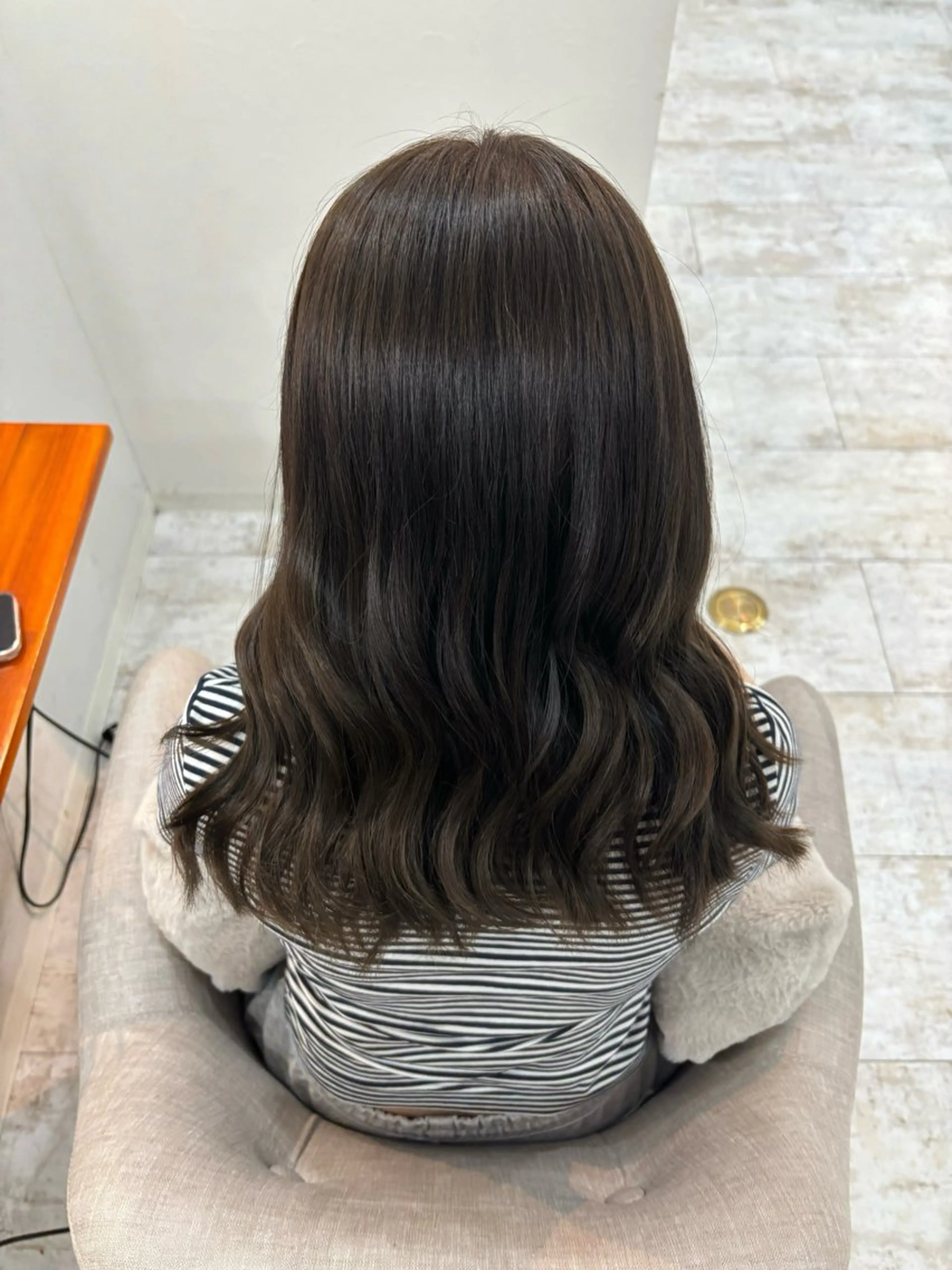 セミロング カラー ブラウンカラー オリーブブラウン ate.心斎橋 まゆのヘアスタイル