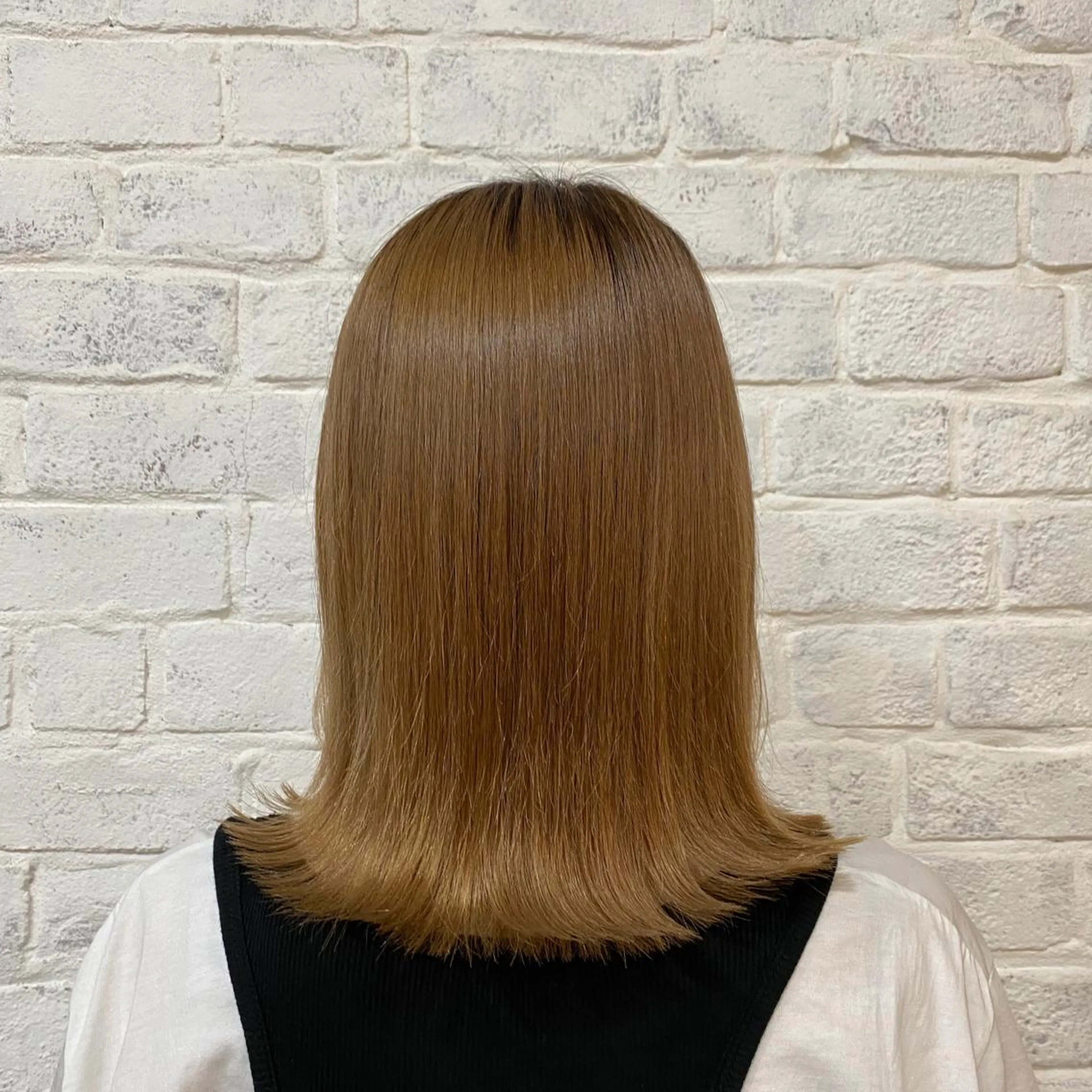 ミディアム 平野 愛華のヘアスタイル